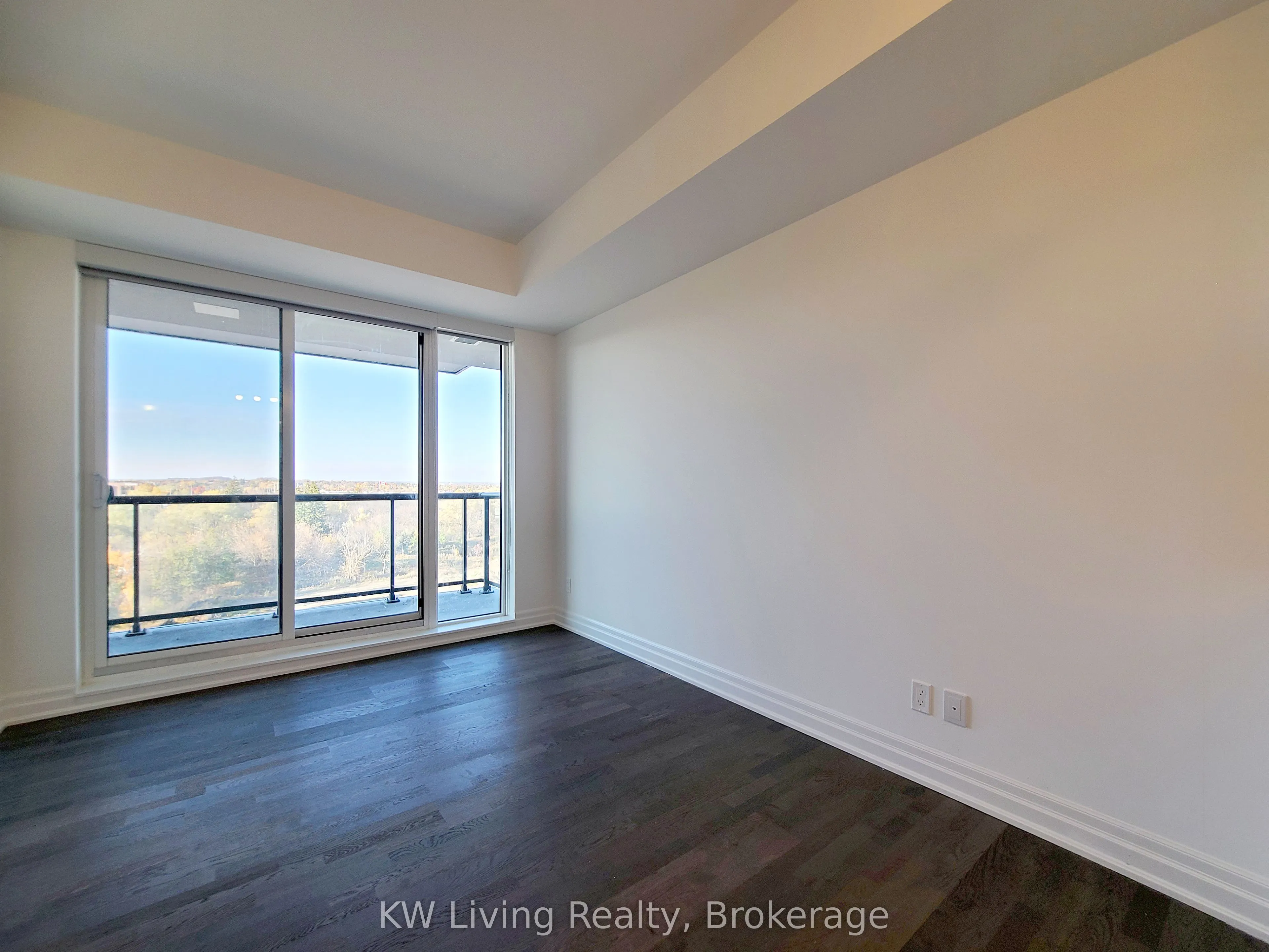 10 Rouge Valley Drive W, #628A