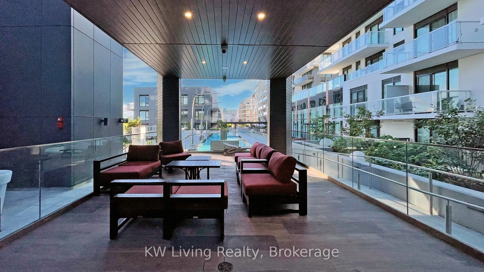 10 Rouge Valley Drive W, #628A