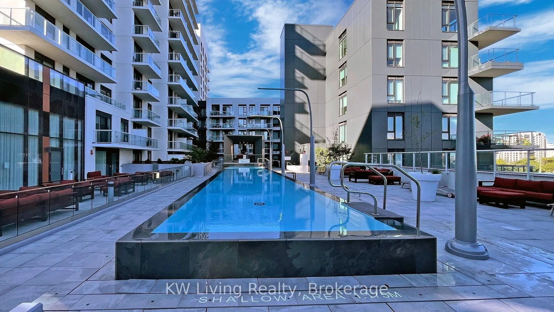 10 Rouge Valley Drive W, #628A