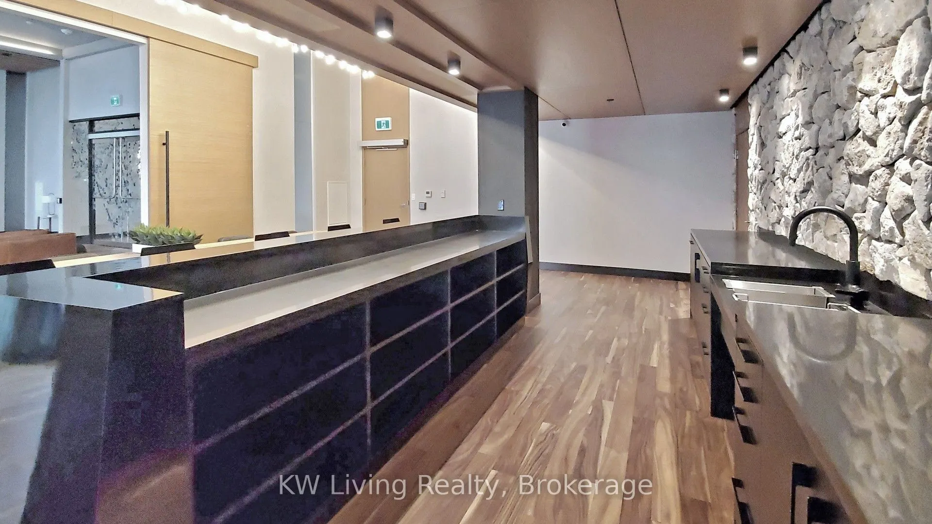 10 Rouge Valley Drive W, #628A