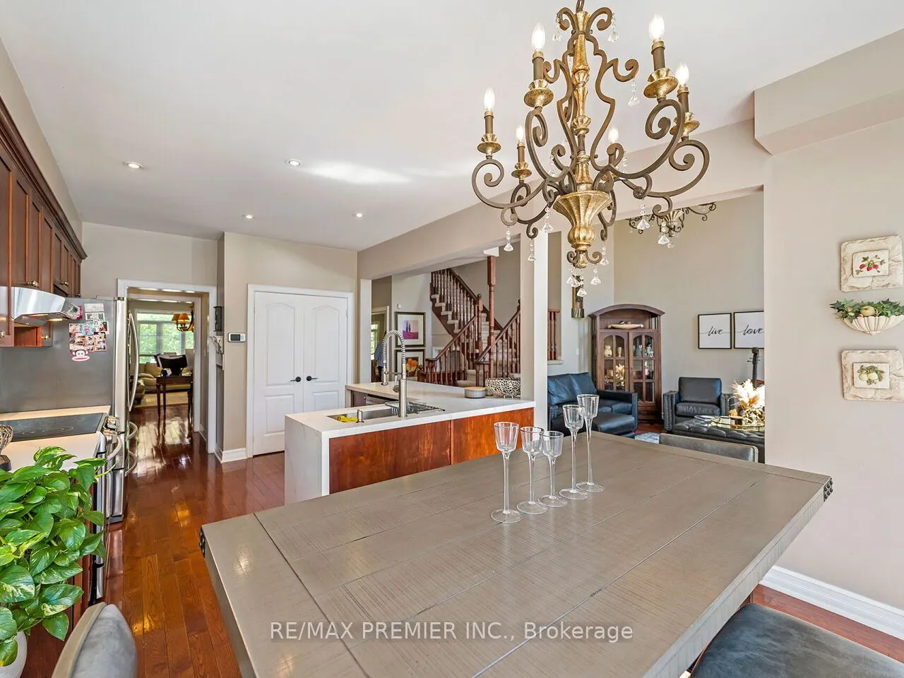 65 Victoria Wood Avenue