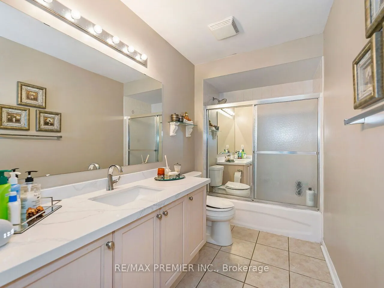 65 Victoria Wood Avenue