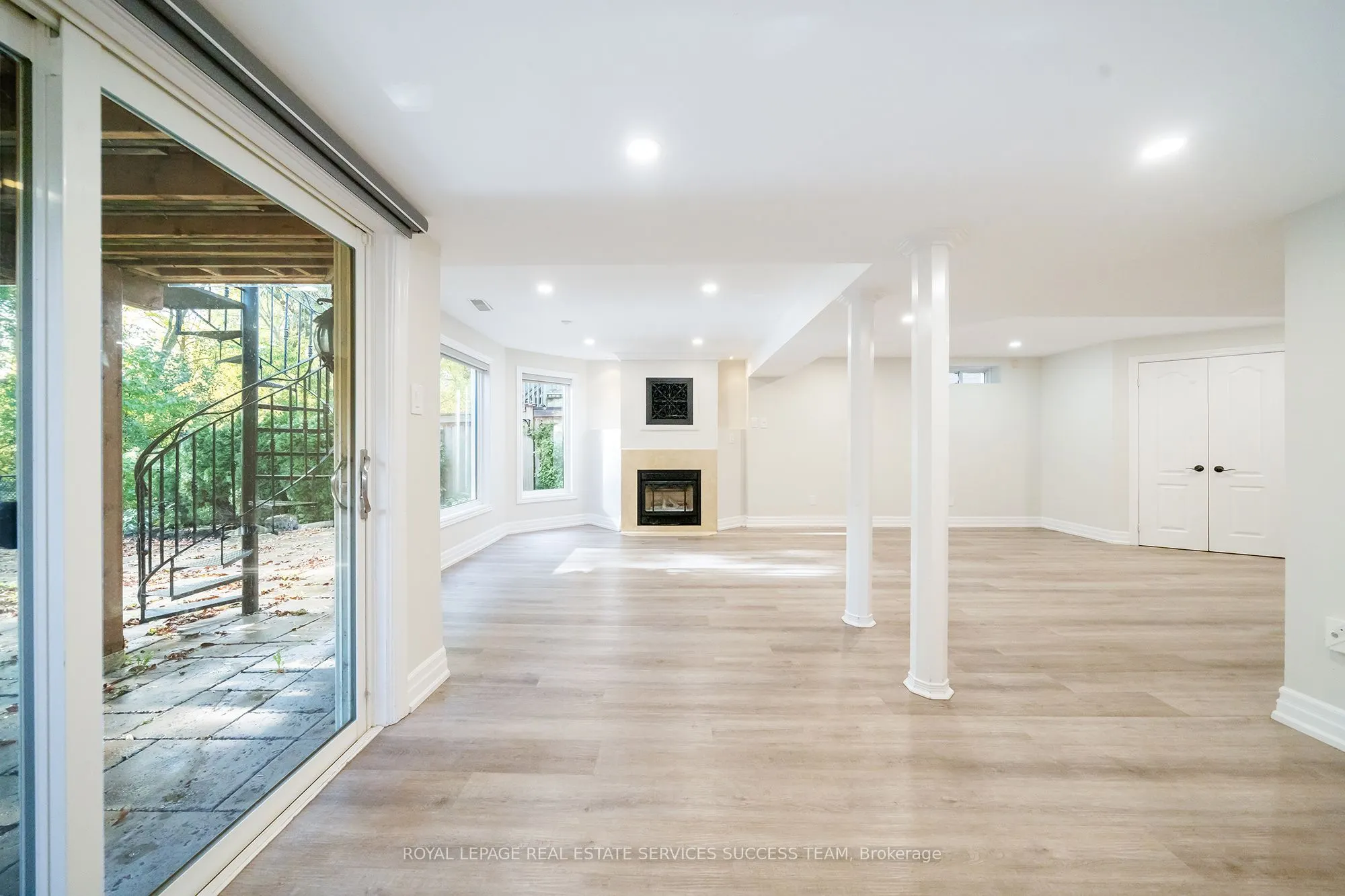 49 Cooper creek Court