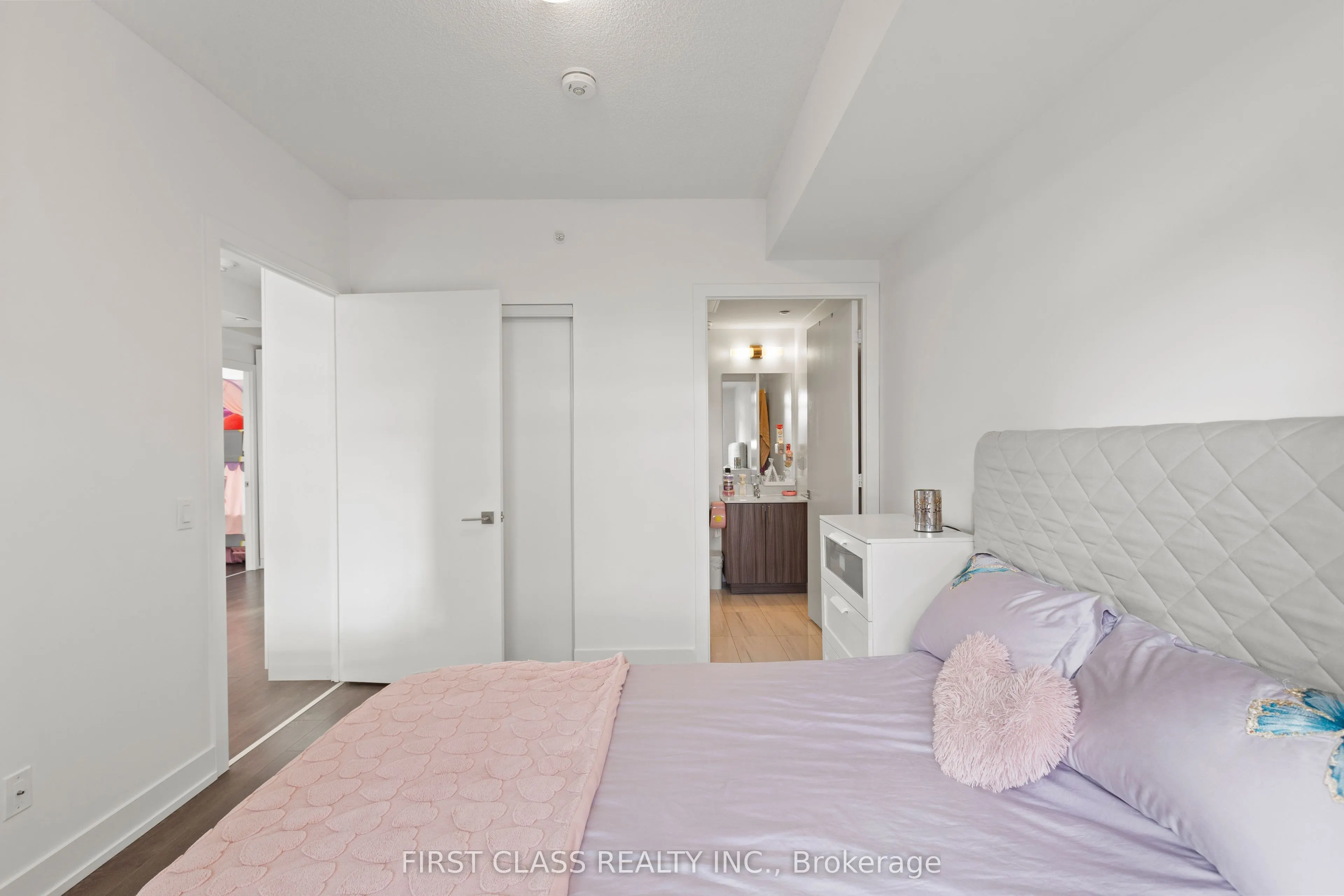 268 Buchanan Drive, #615W