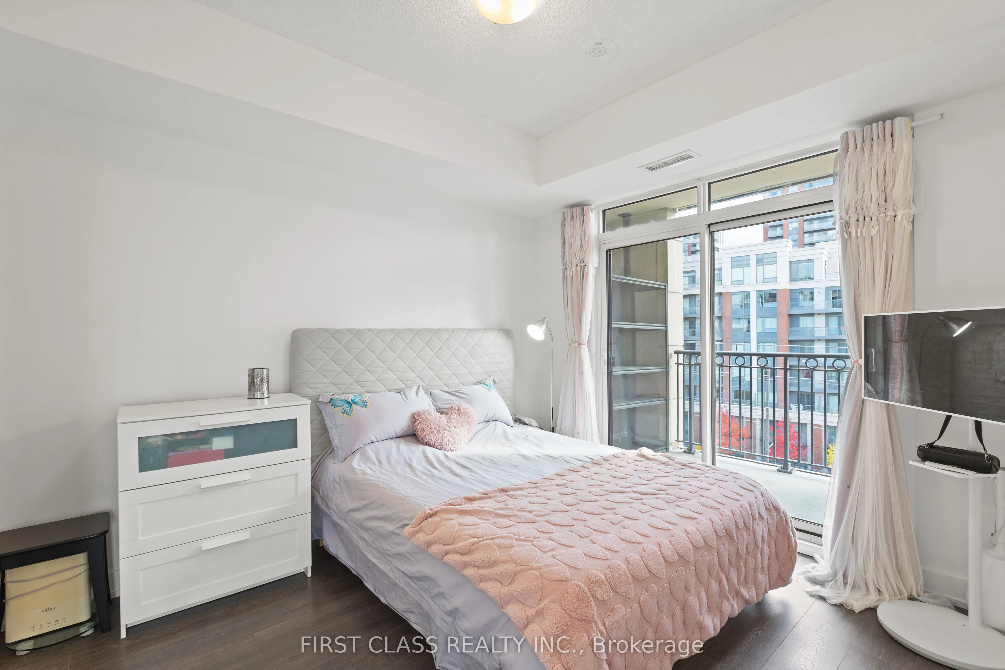 268 Buchanan Drive, #615W