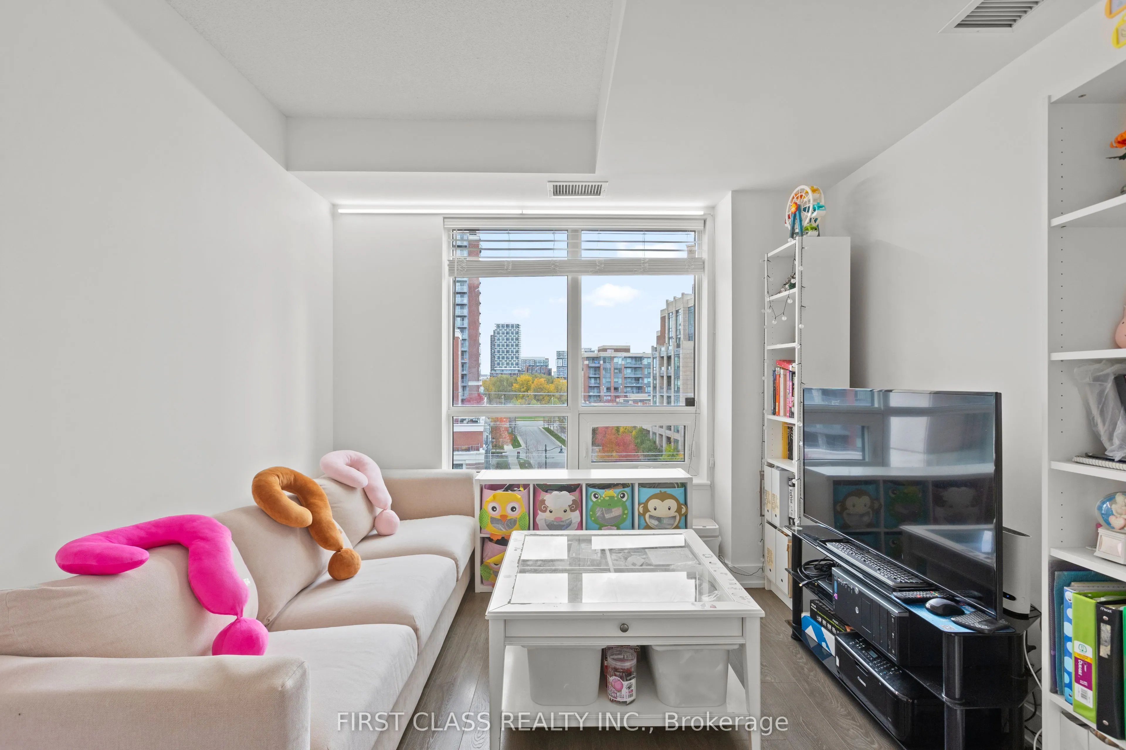 268 Buchanan Drive, #615W