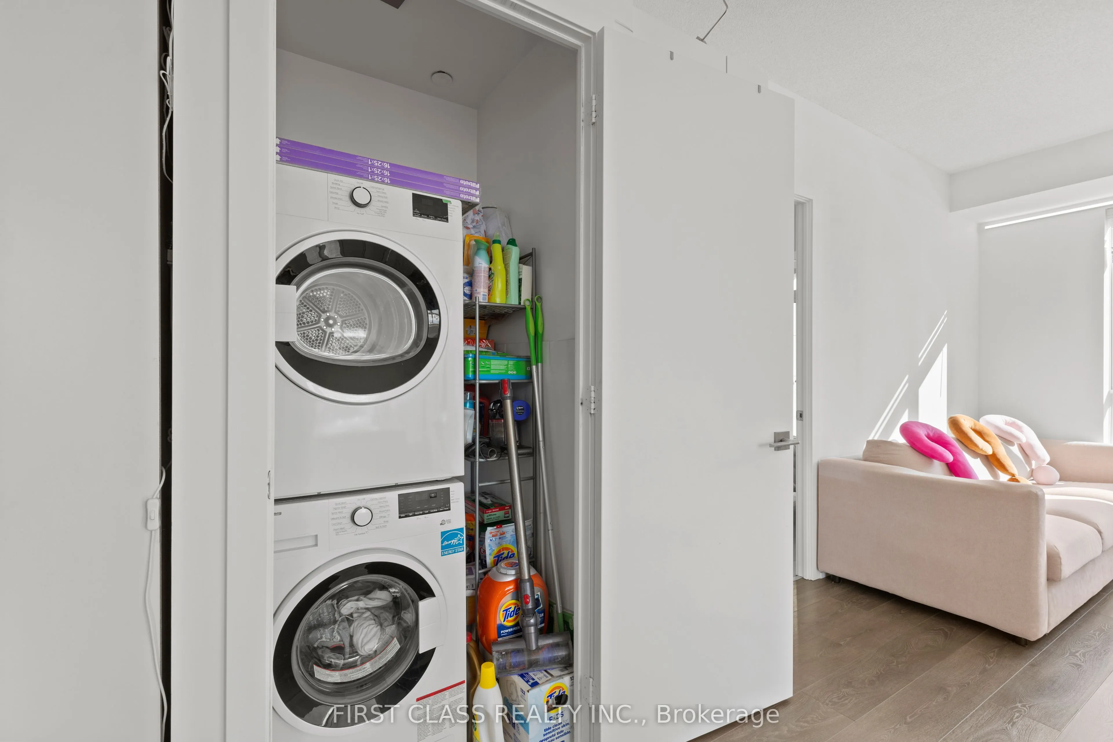 268 Buchanan Drive, #615W