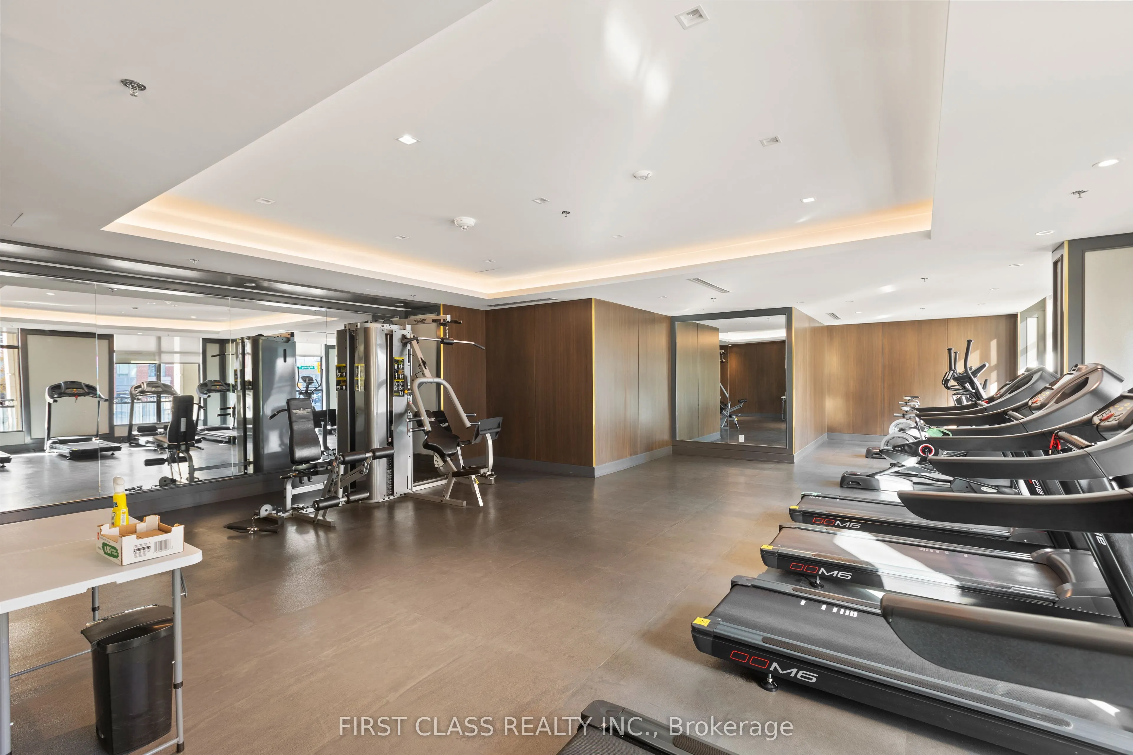 268 Buchanan Drive, #615W