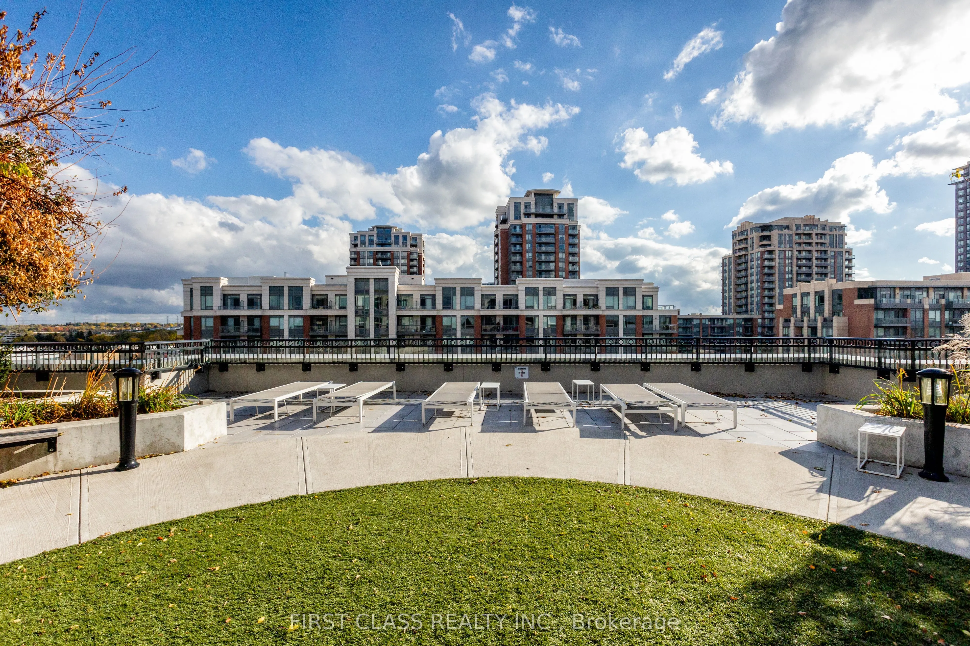 268 Buchanan Drive, #615W