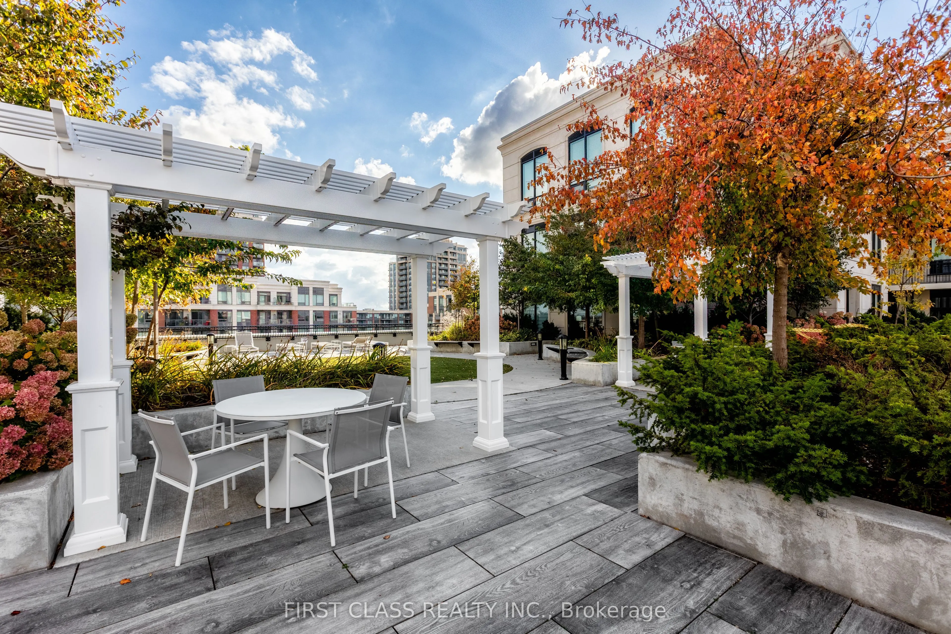 268 Buchanan Drive, #615W