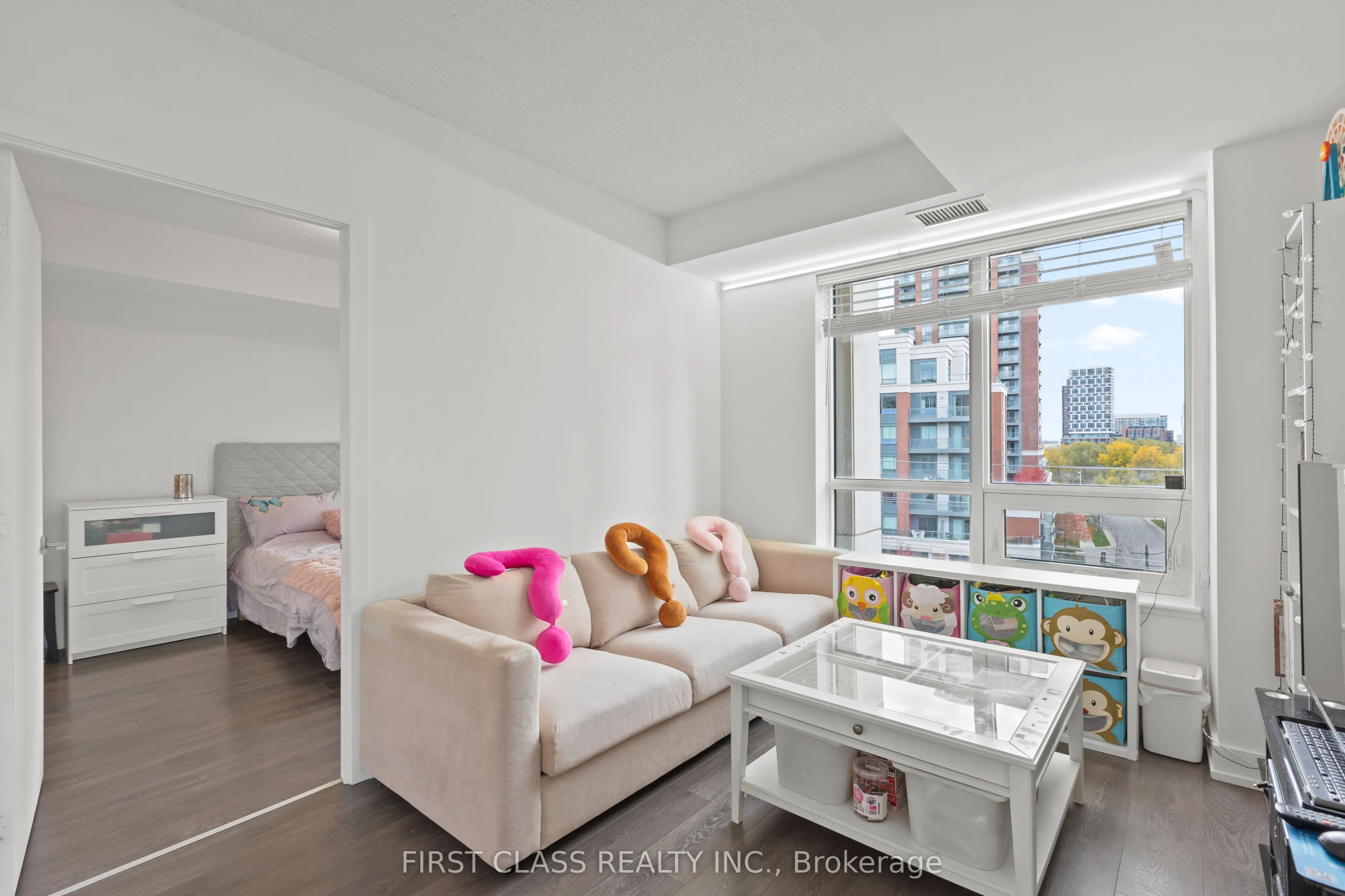 268 Buchanan Drive, #615W