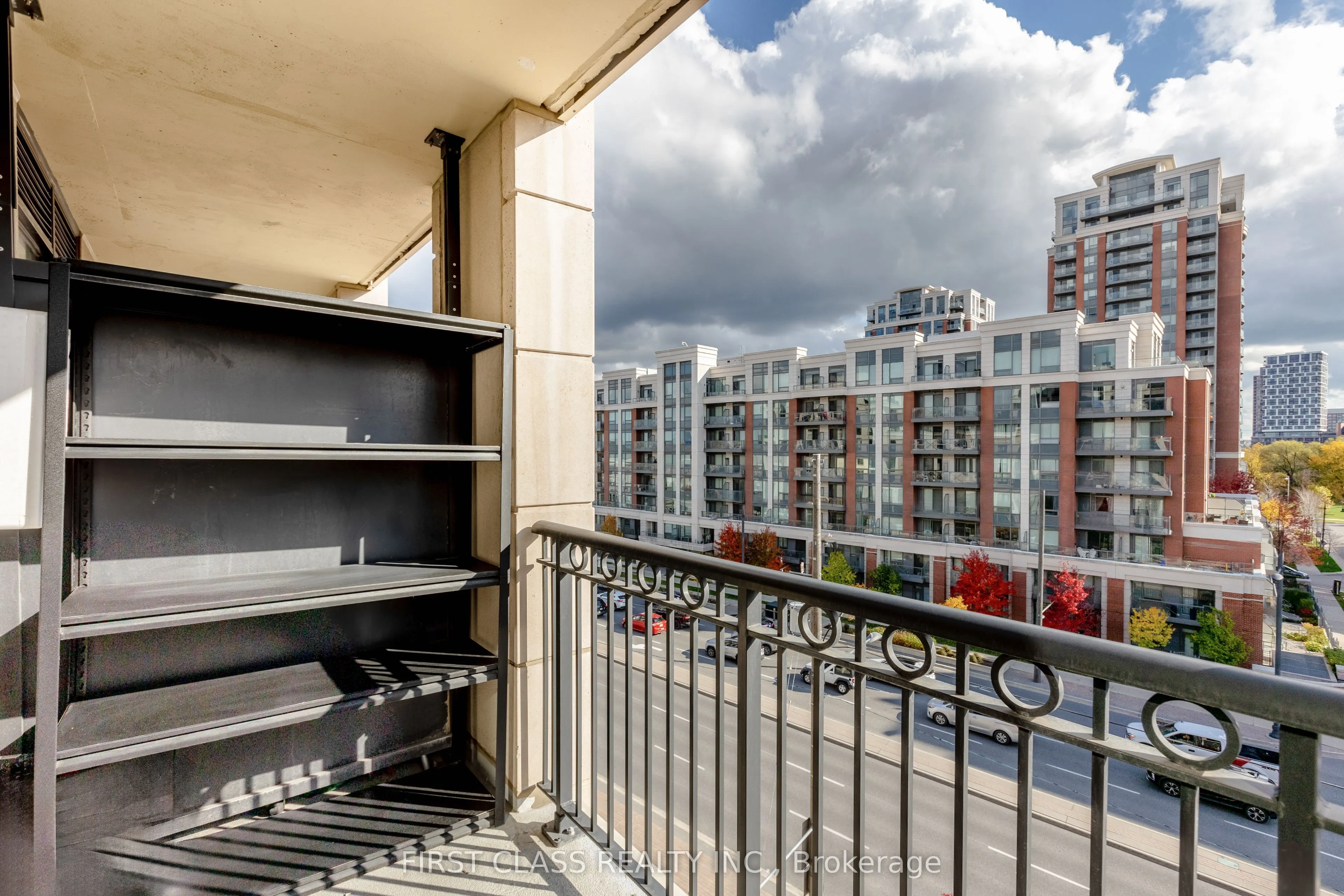 268 Buchanan Drive, #615W