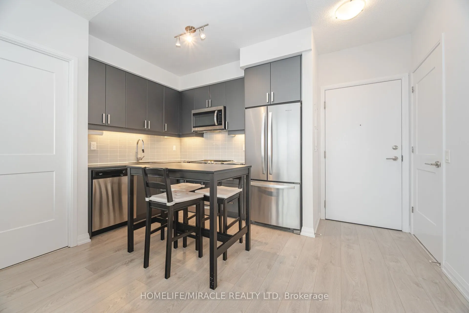 7895 Jane Street, #505