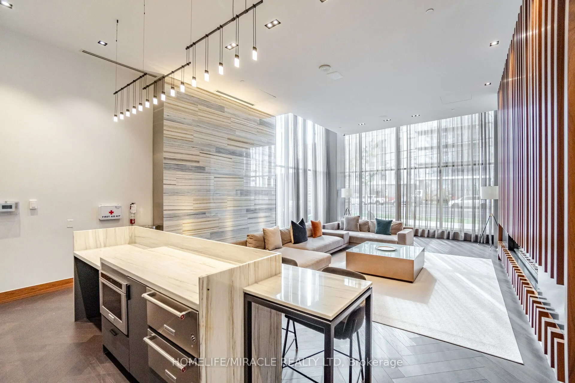 7895 Jane Street, #505