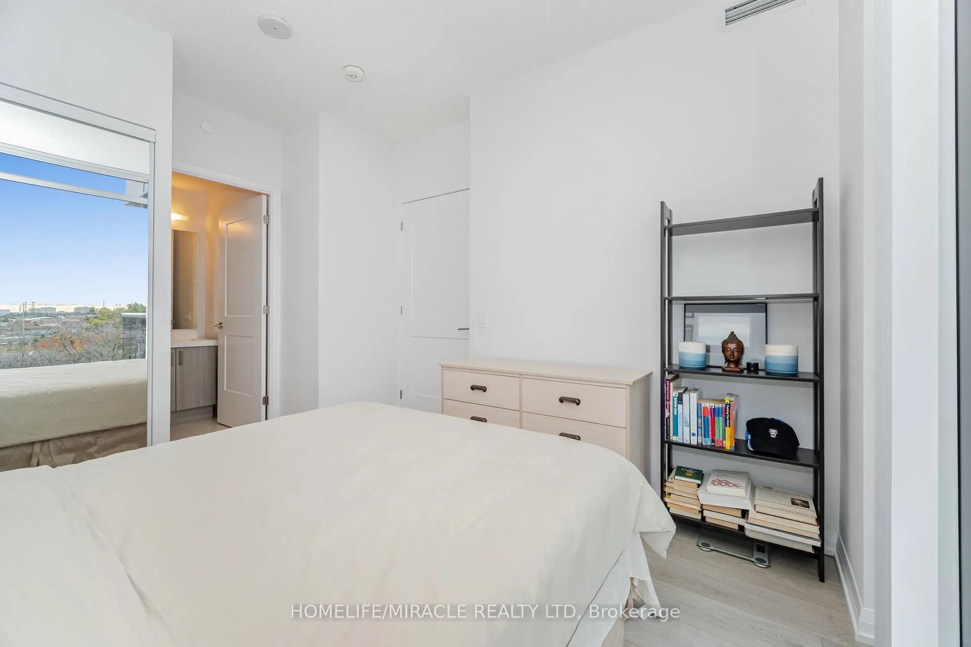 7895 Jane Street, #505