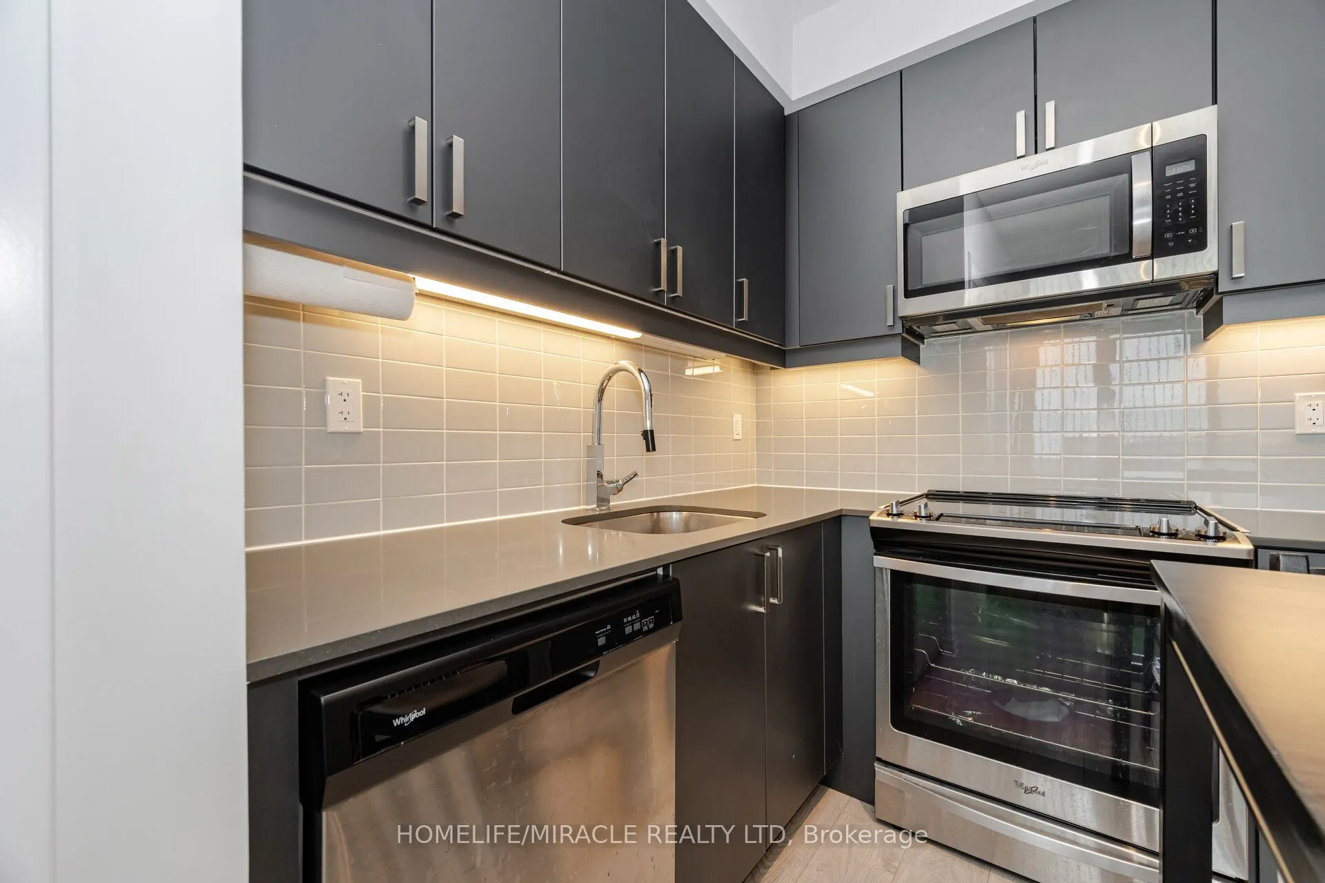 7895 Jane Street, #505