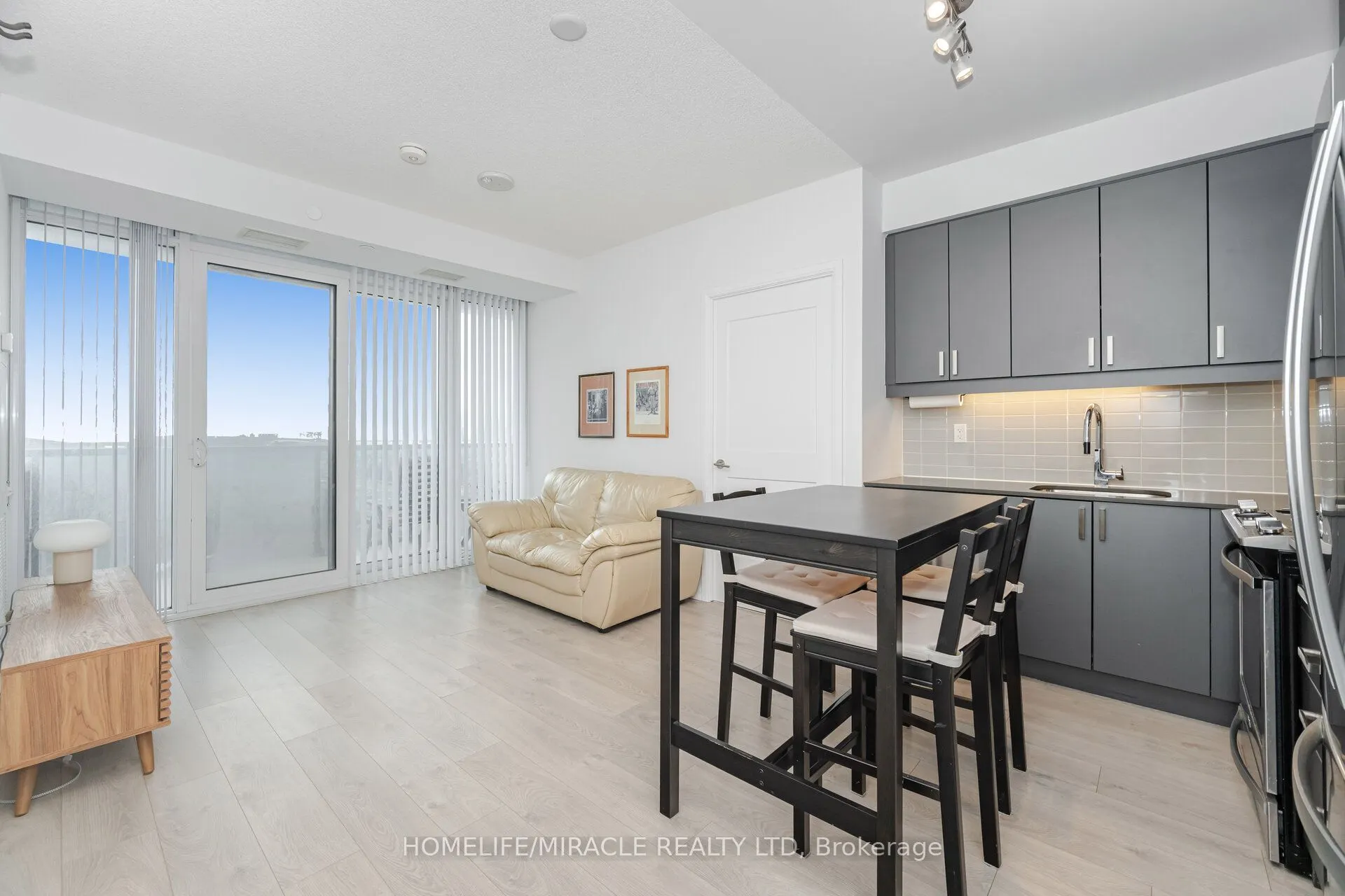 7895 Jane Street, #505