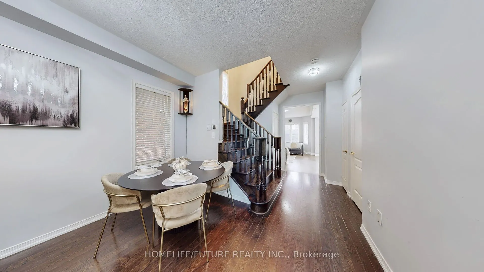 105 Juglans Crescent