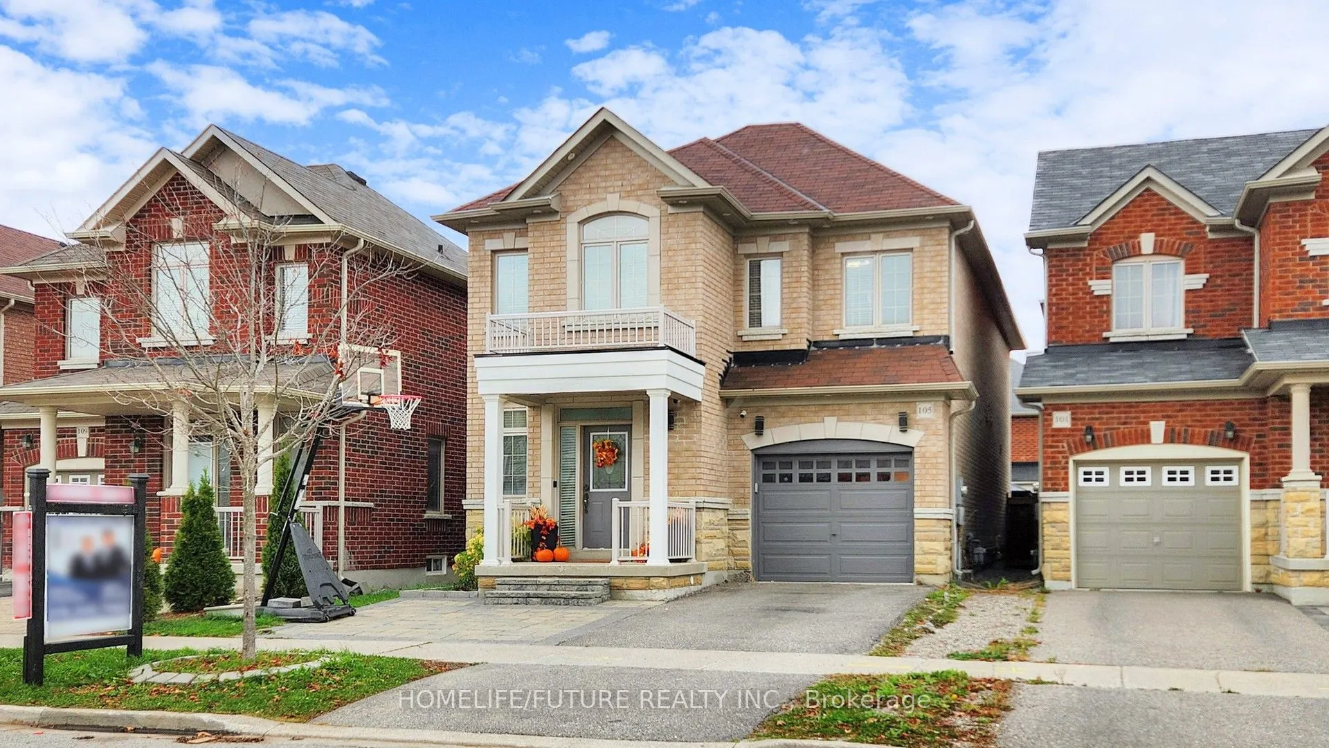 105 Juglans Crescent