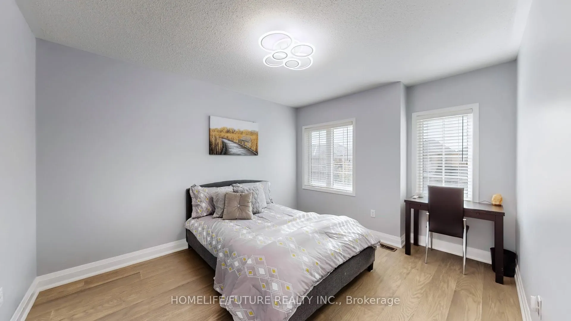 105 Juglans Crescent