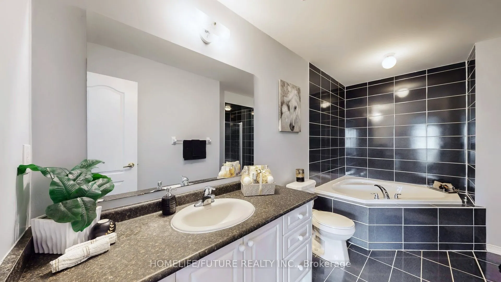 105 Juglans Crescent