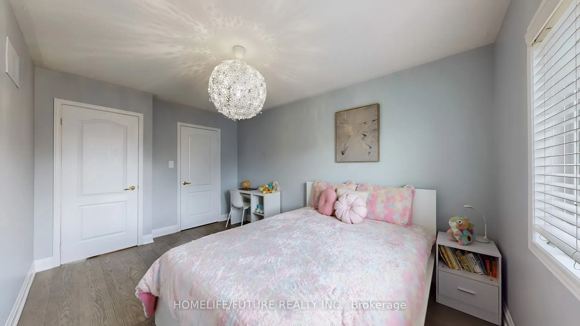 105 Juglans Crescent