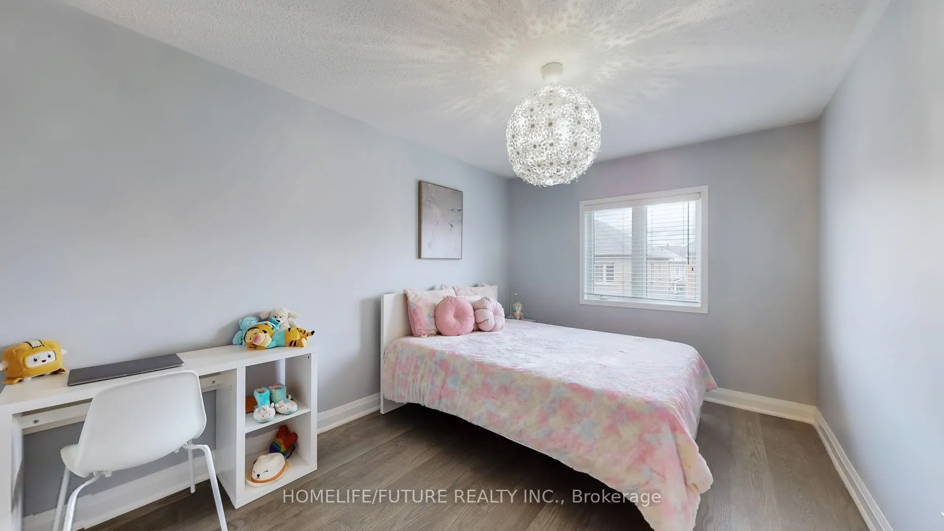 105 Juglans Crescent