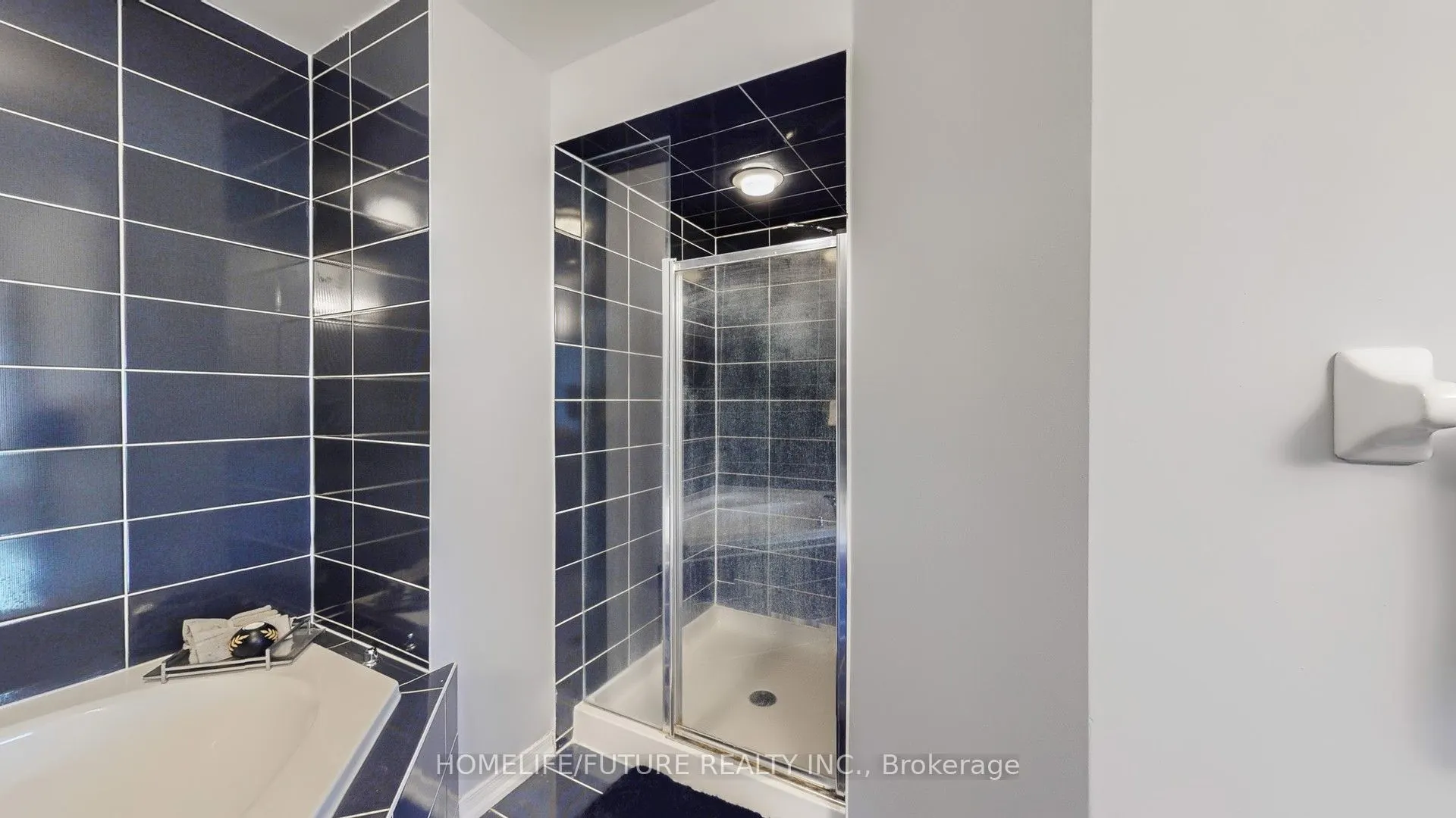 105 Juglans Crescent