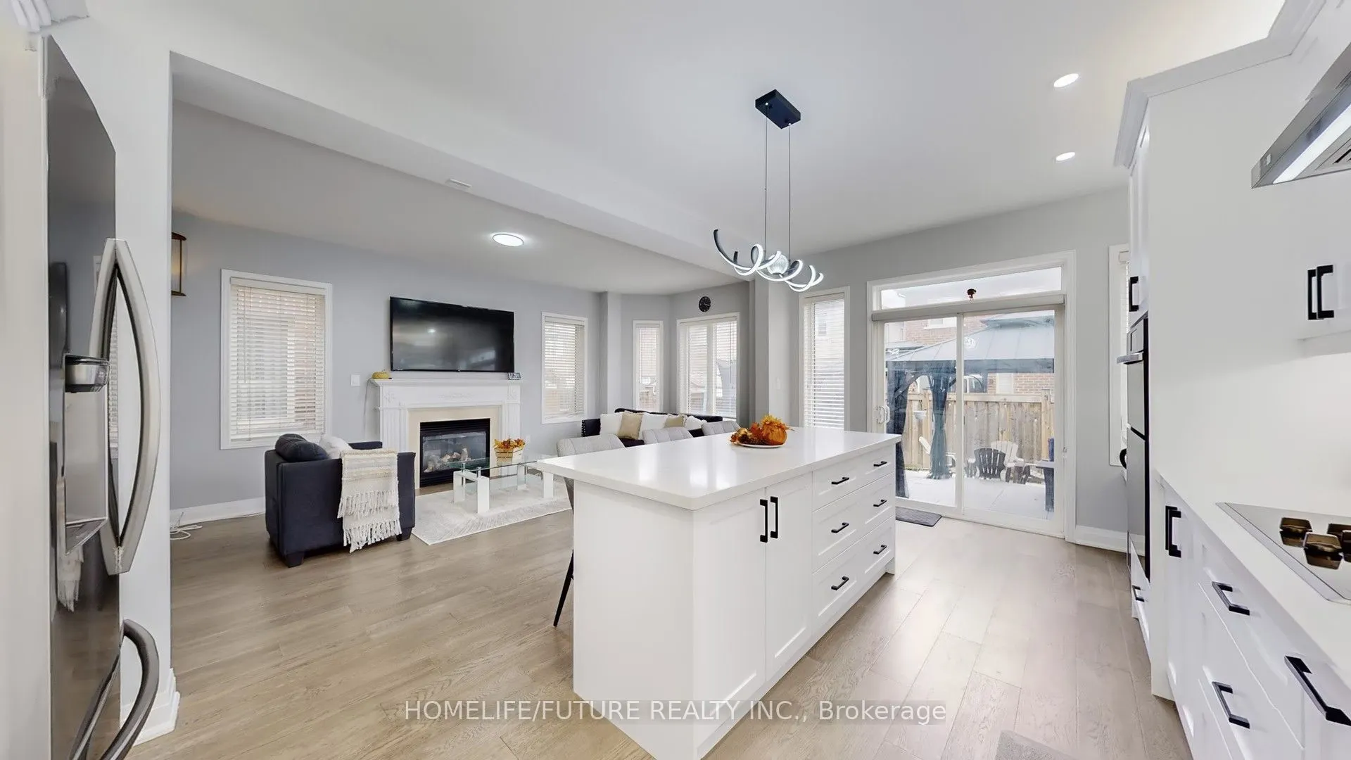 105 Juglans Crescent