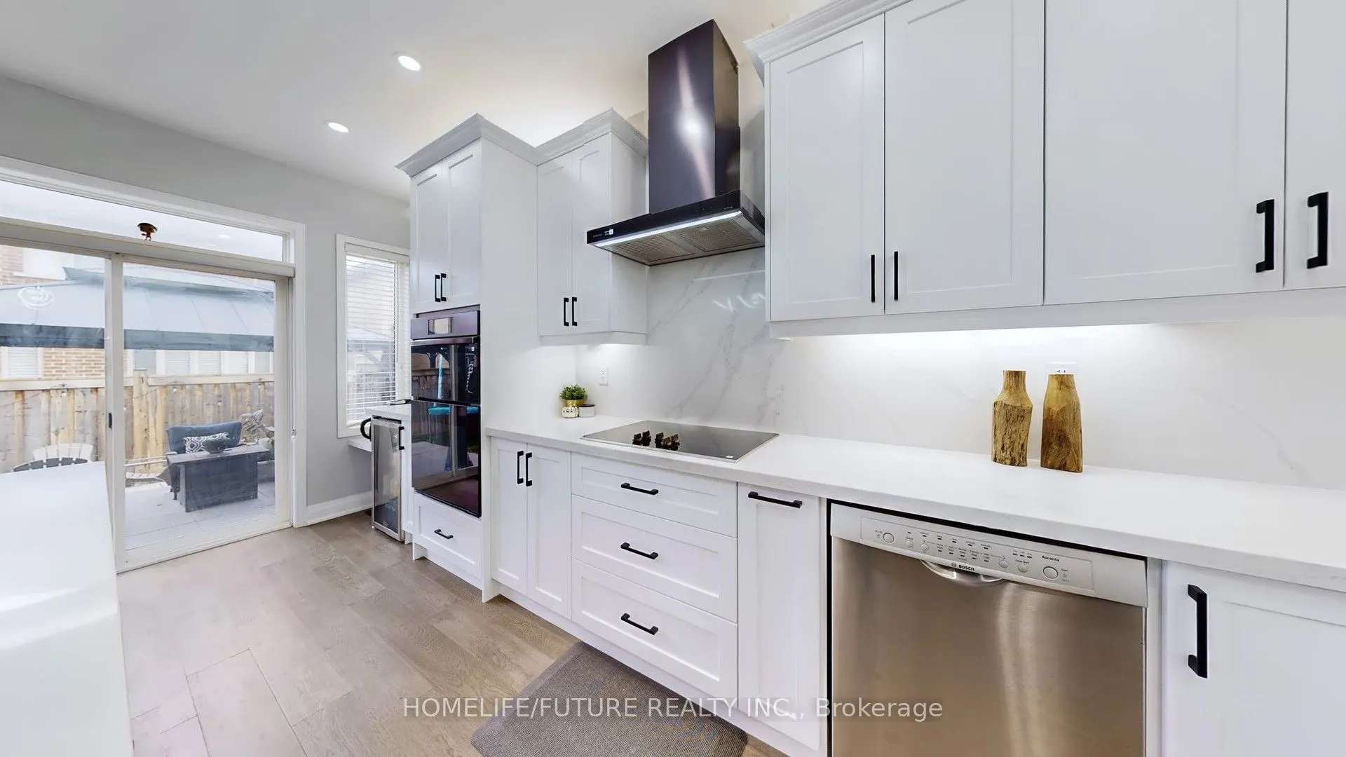 105 Juglans Crescent