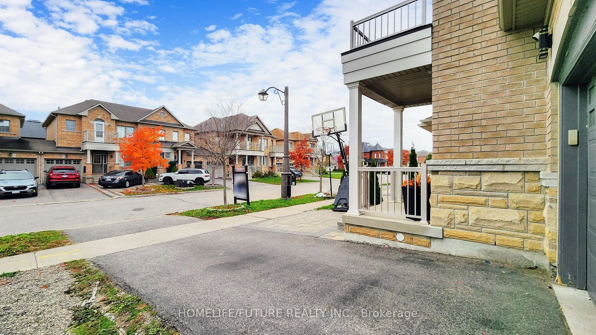 105 Juglans Crescent