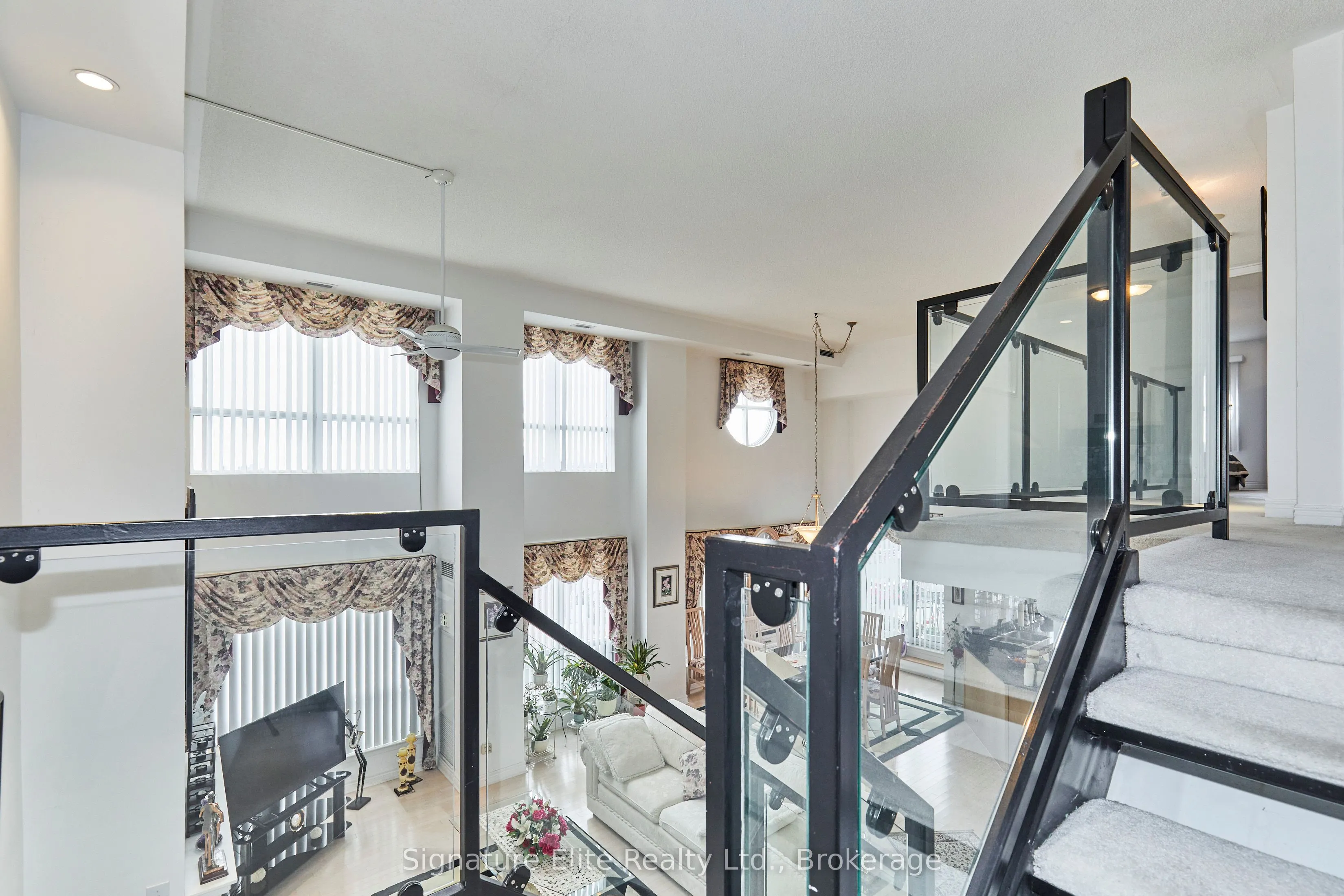 399 South Park Road, #1603