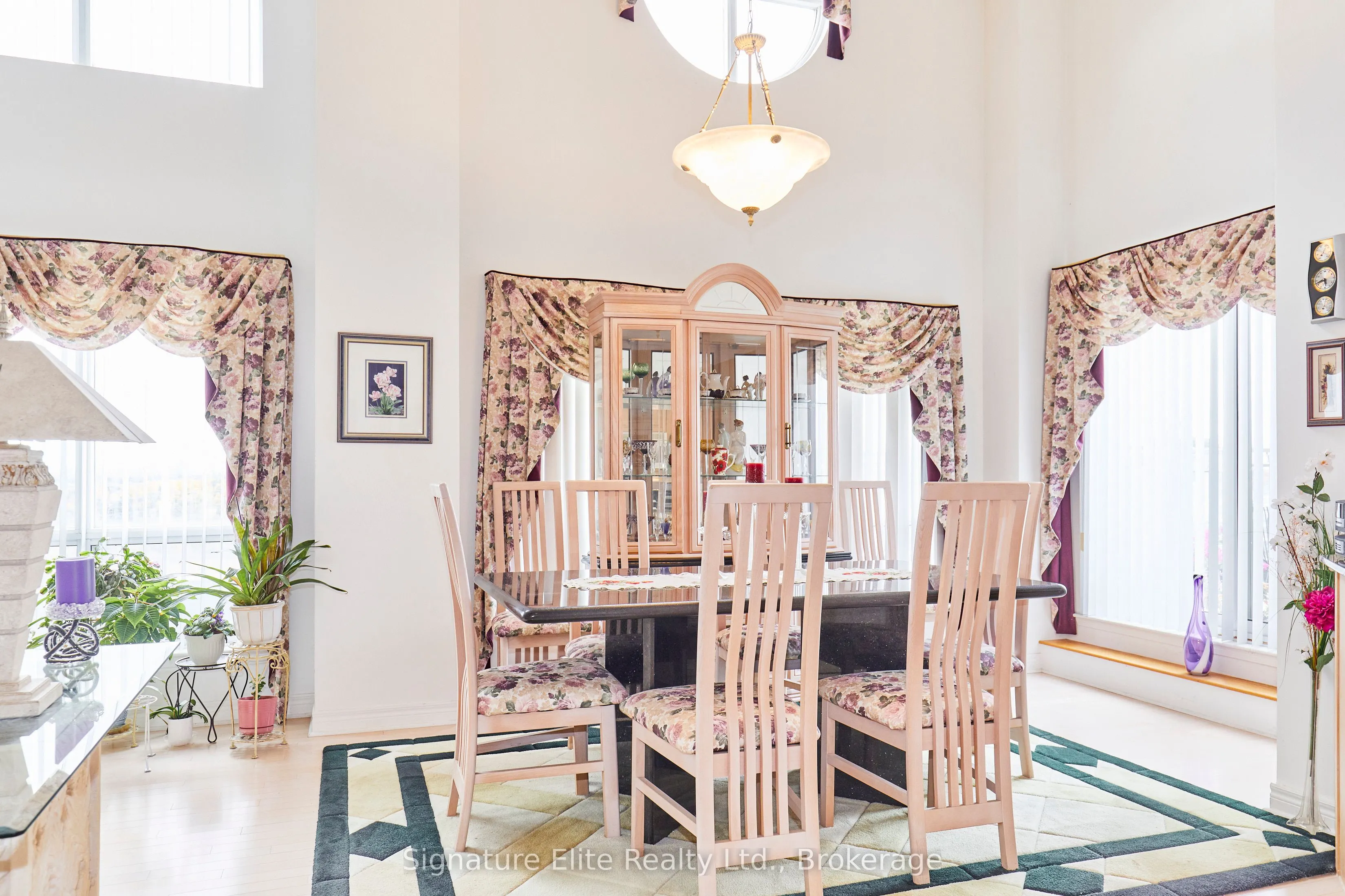 399 South Park Road, #1603