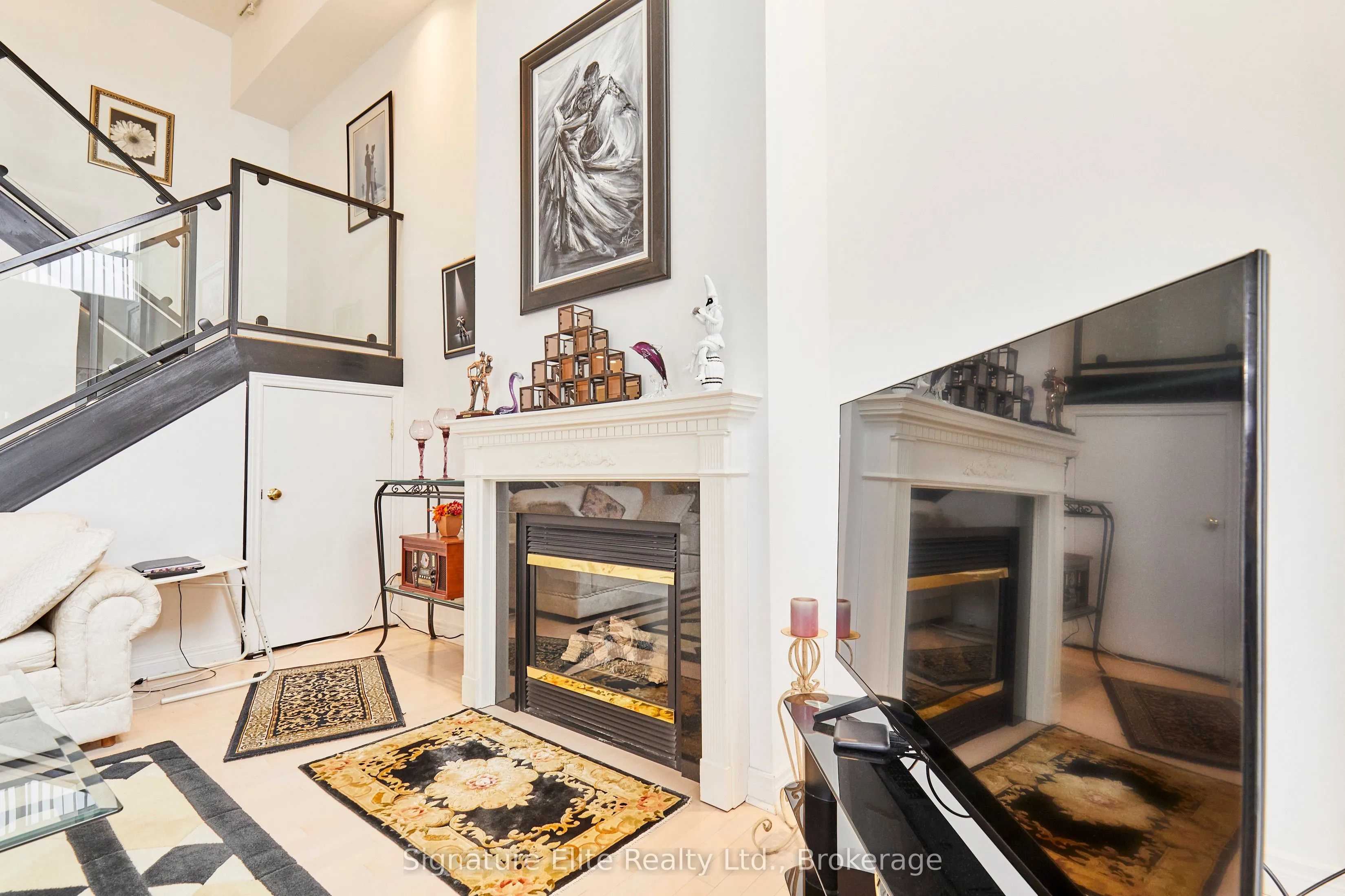 399 South Park Road, #1603