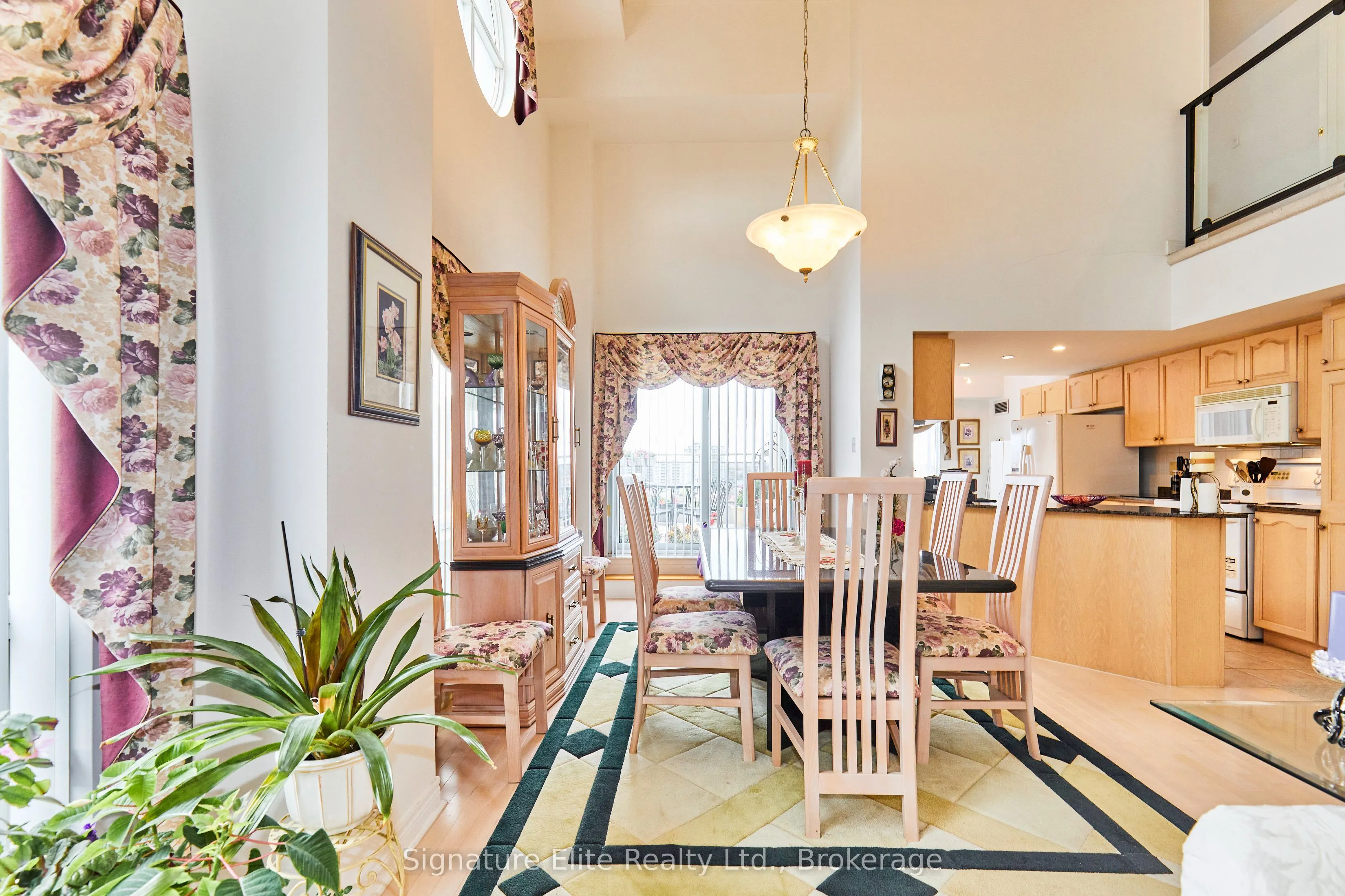 399 South Park Road, #1603