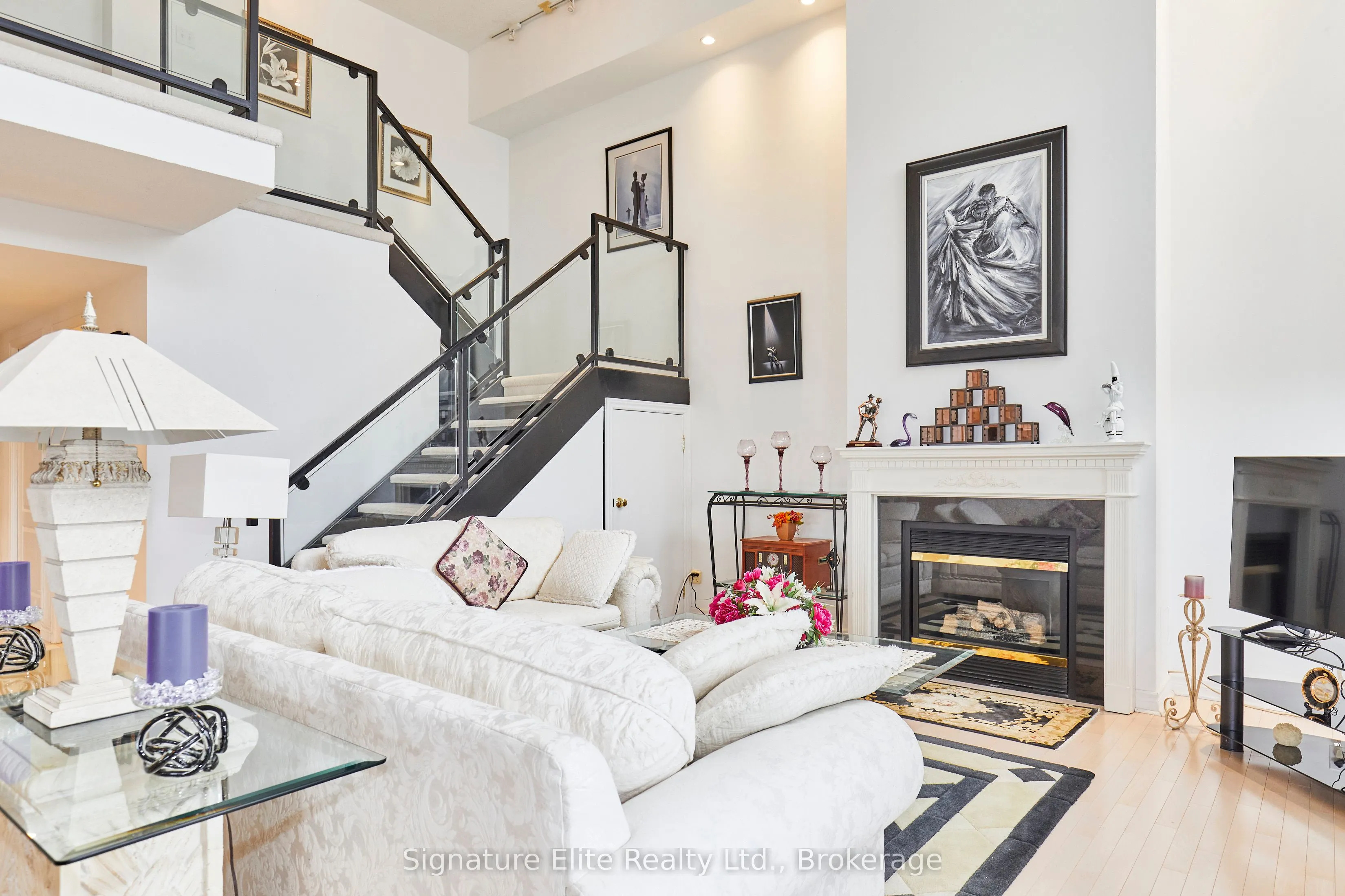 399 South Park Road, #1603