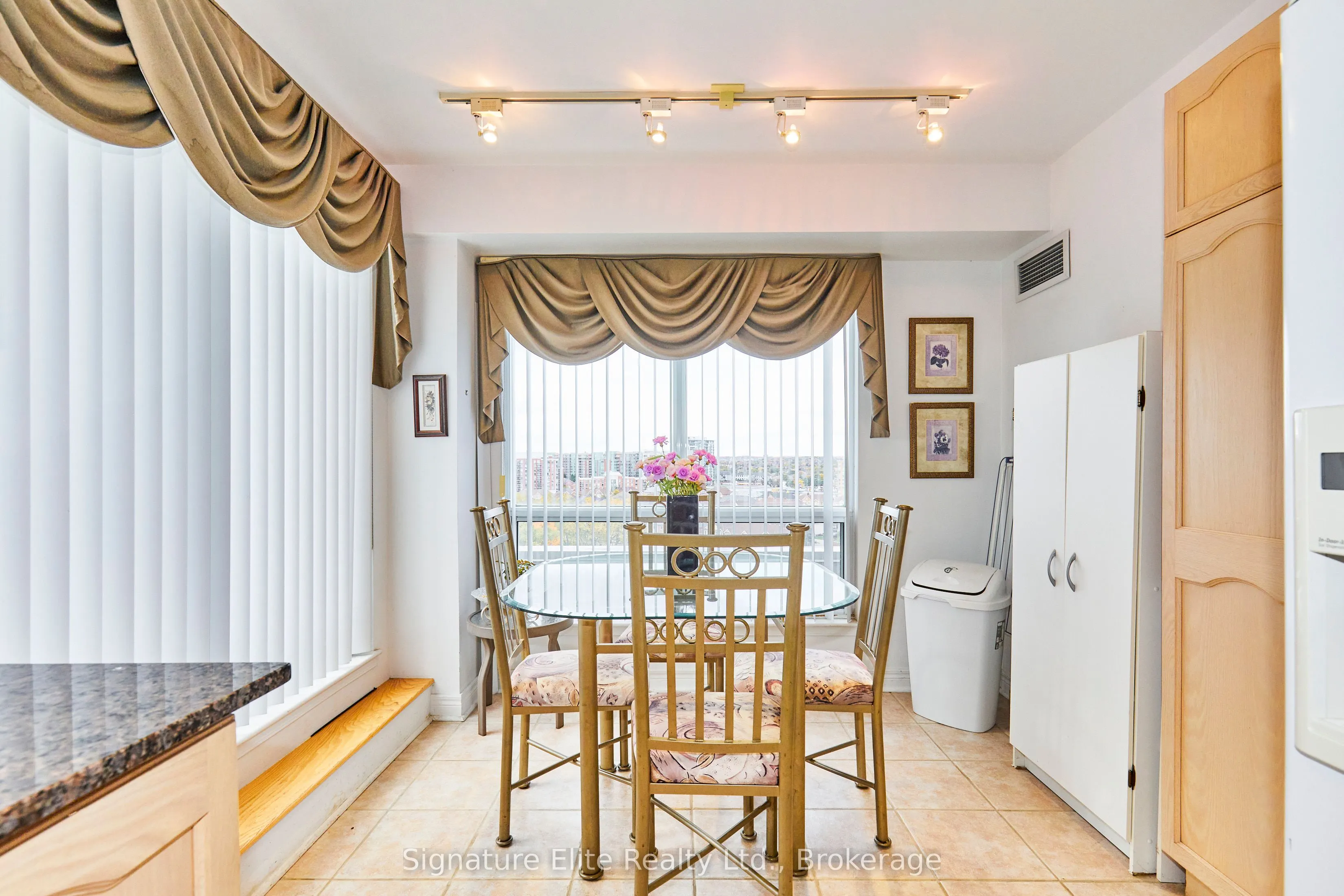 399 South Park Road, #1603