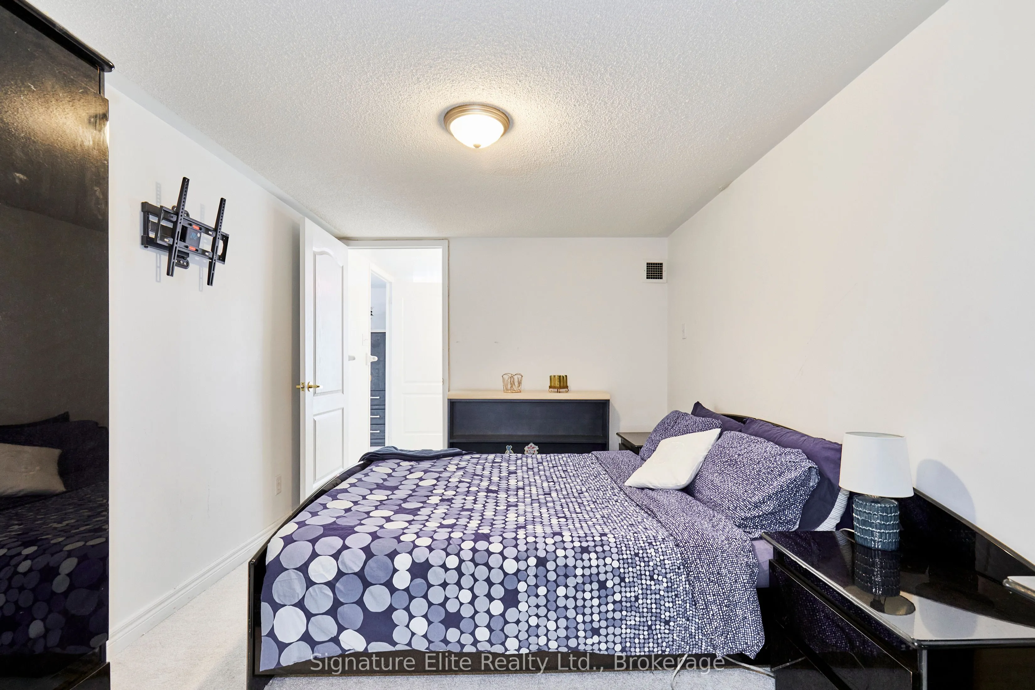 399 South Park Road, #1603