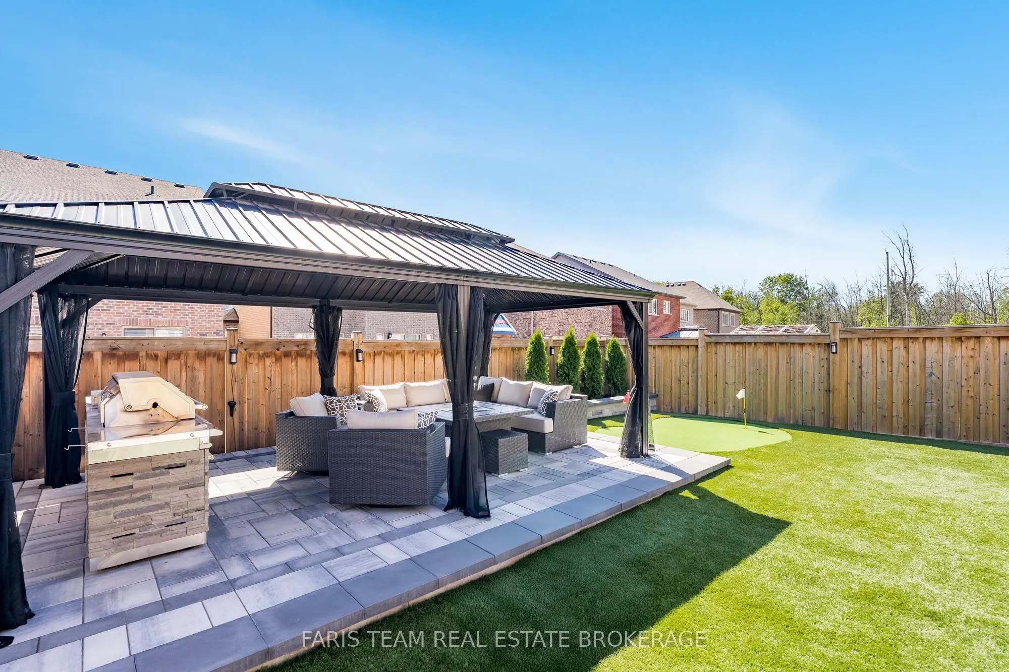 1464 Farrow Crescent