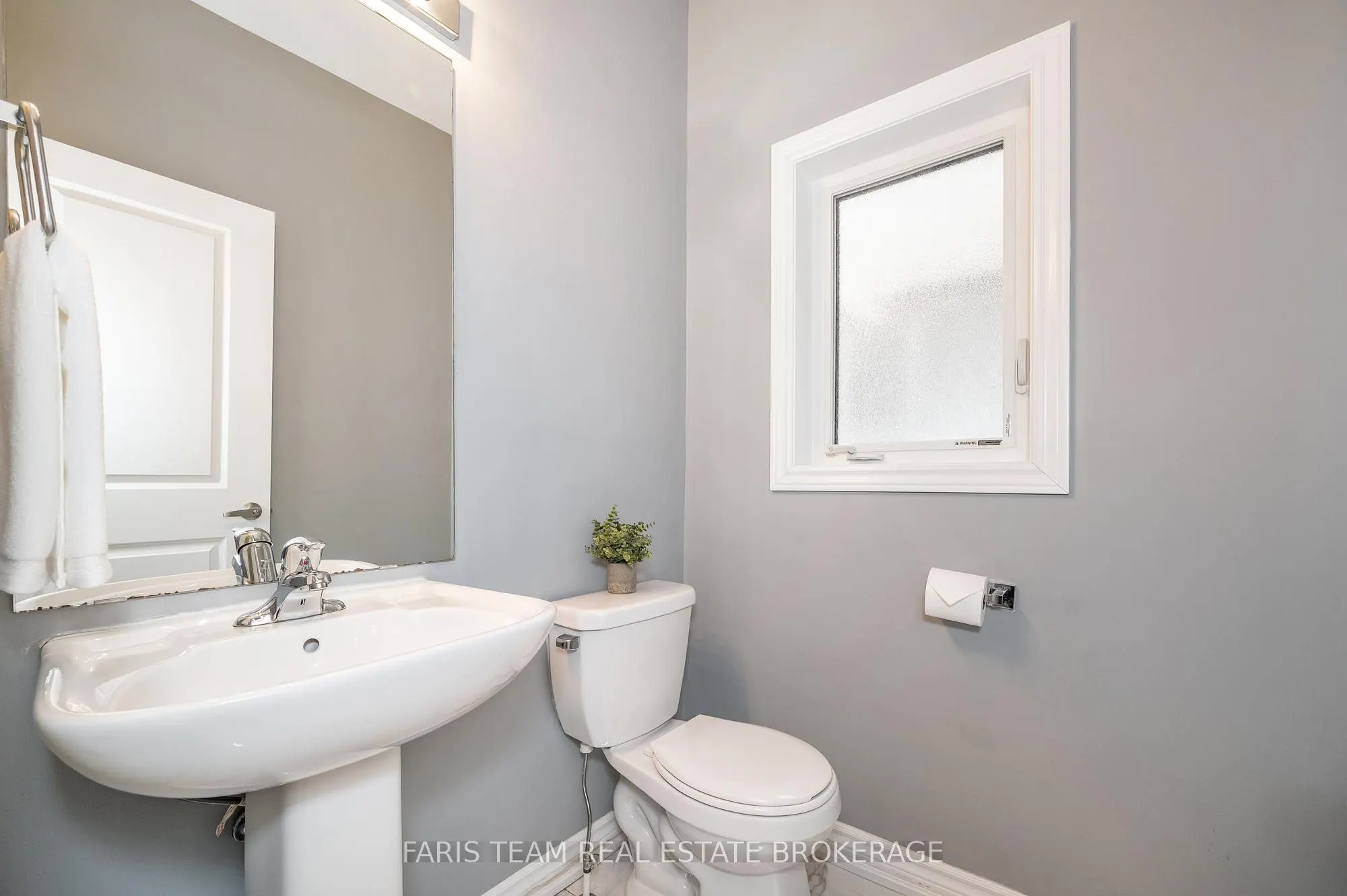 1464 Farrow Crescent