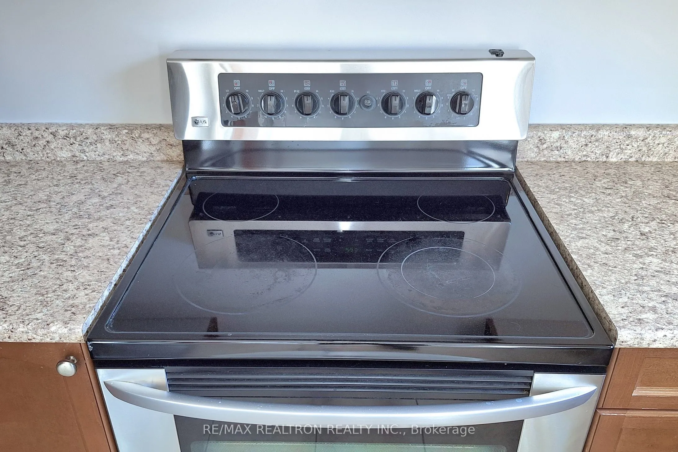 142 Laurendale Avenue