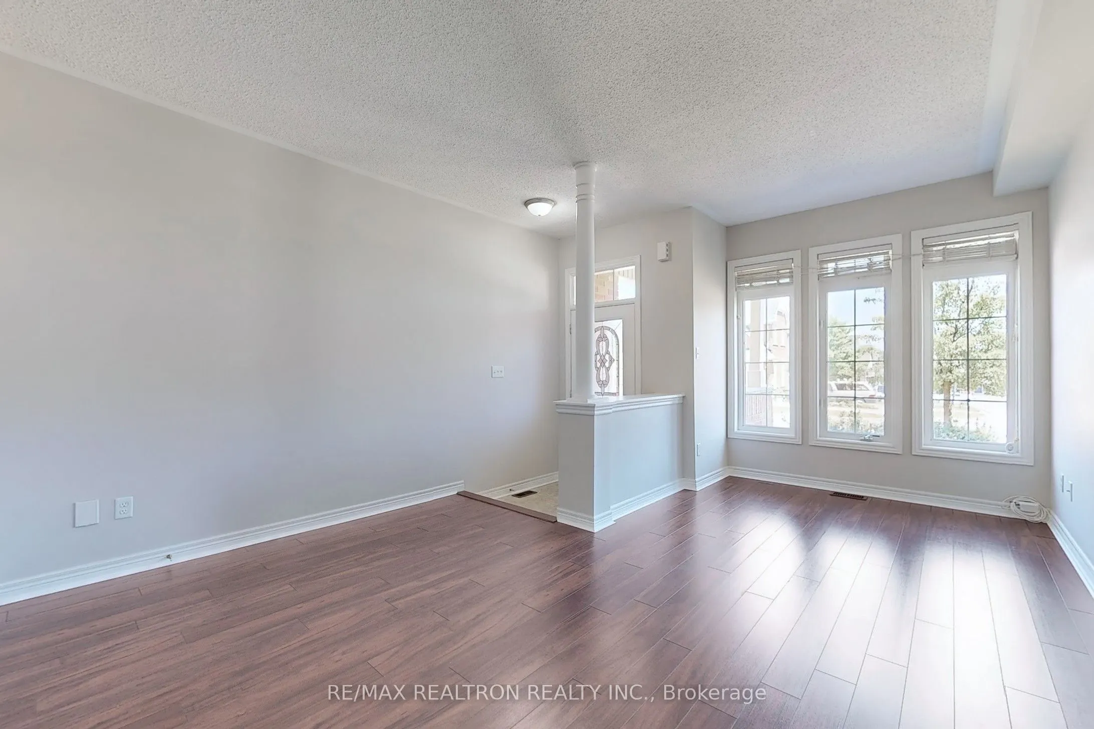 142 Laurendale Avenue