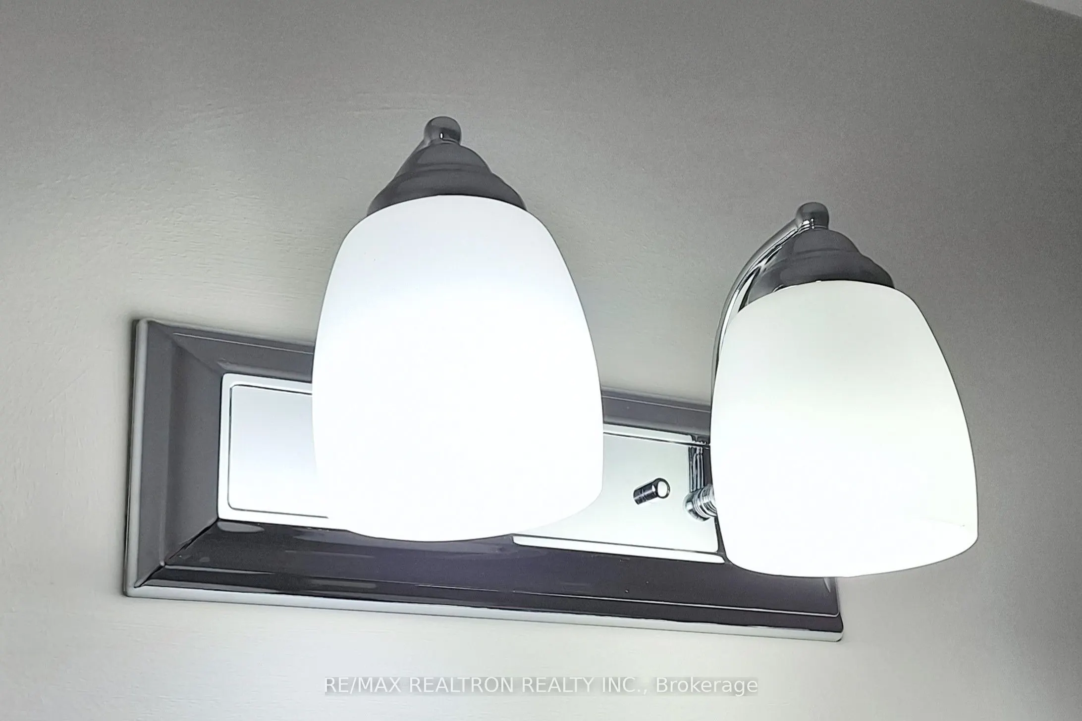 142 Laurendale Avenue