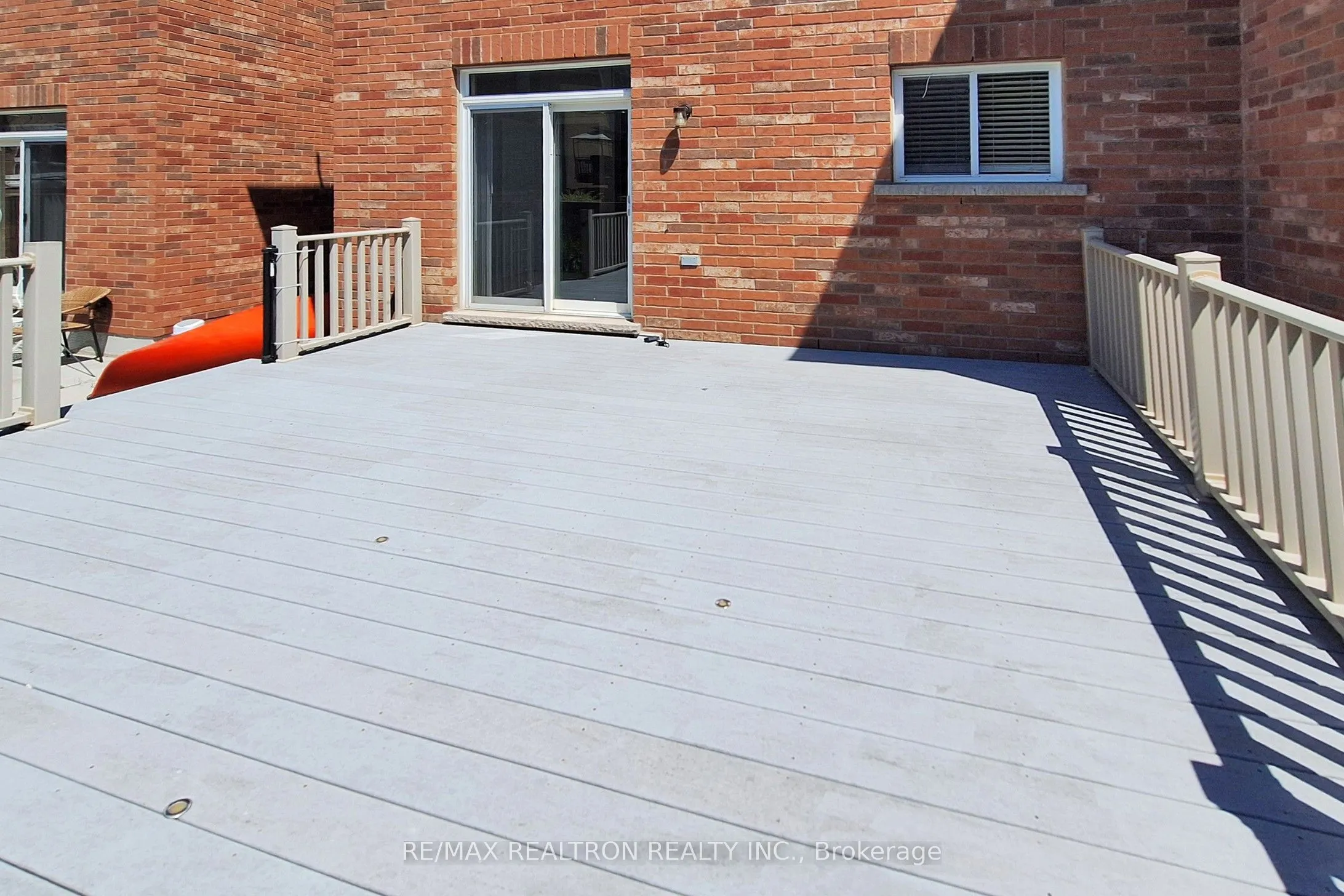 142 Laurendale Avenue