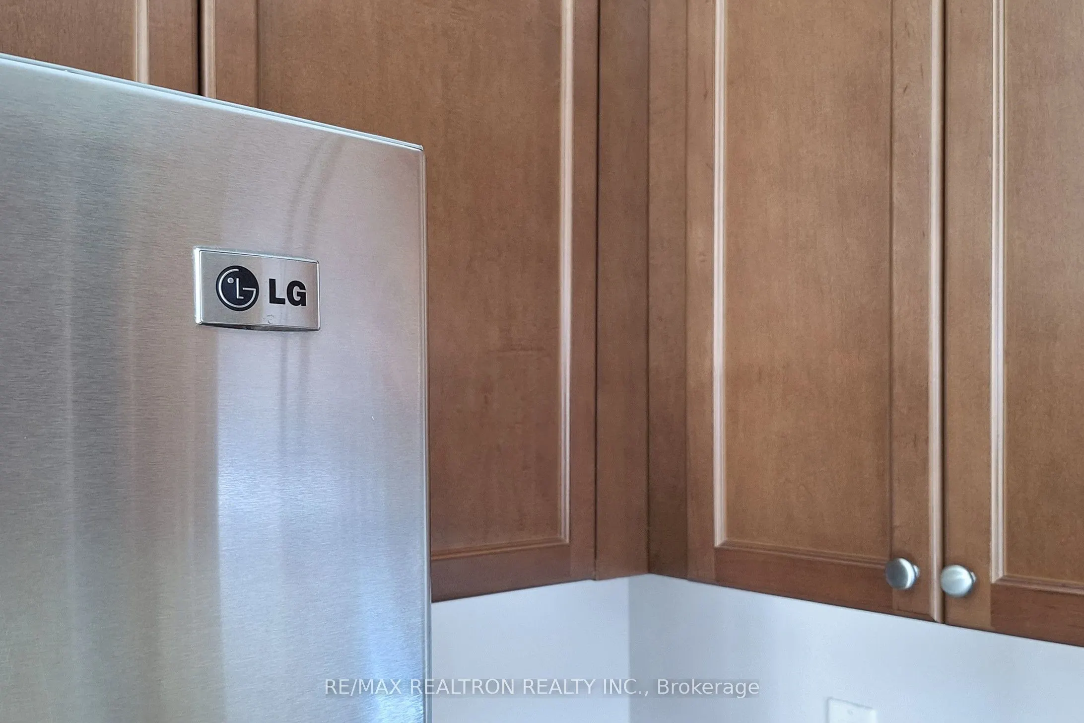 142 Laurendale Avenue