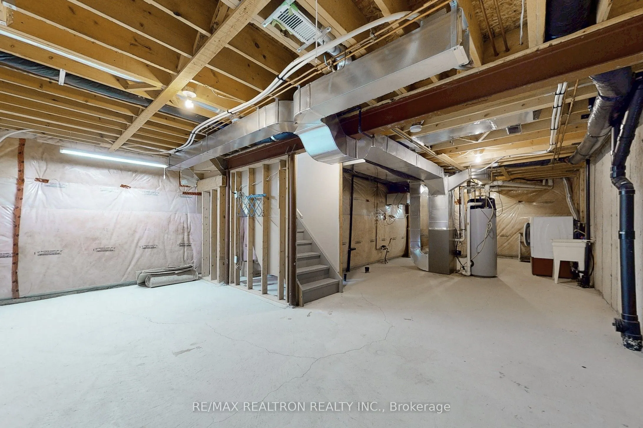 142 Laurendale Avenue