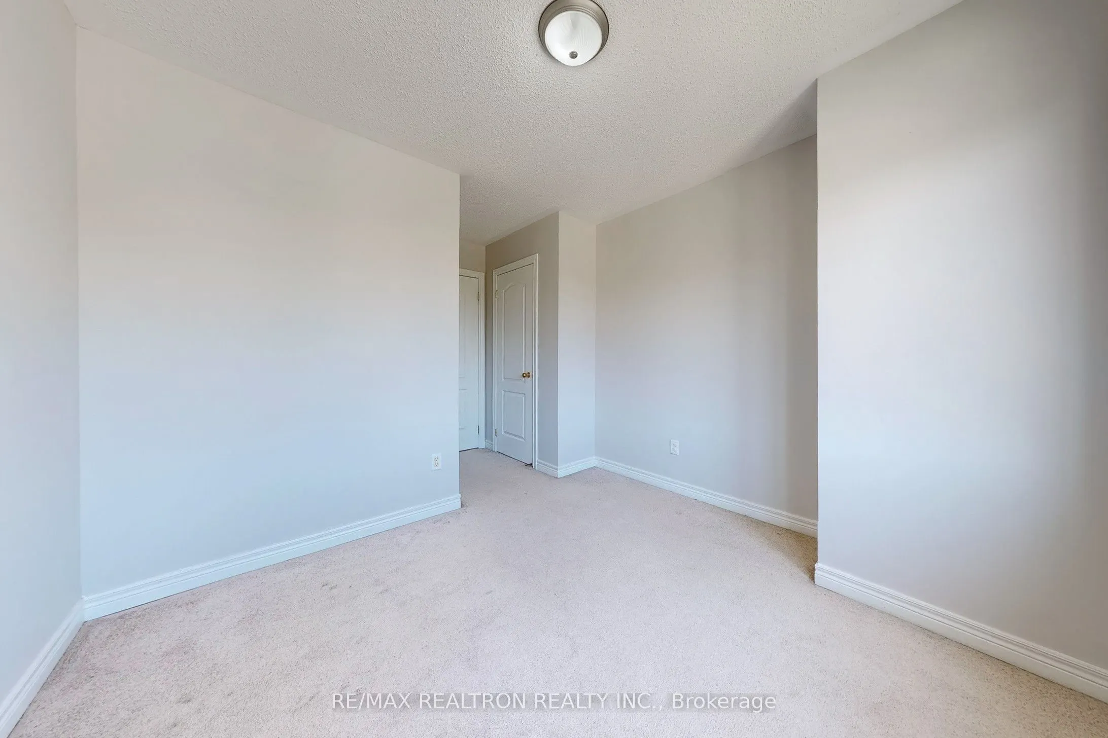 142 Laurendale Avenue