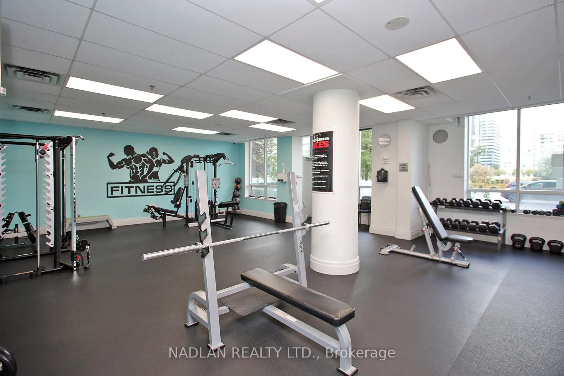 39 ONEIDA Crescent, #615