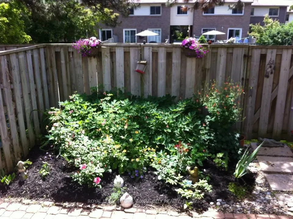 39 Knightsbridge Way, #153