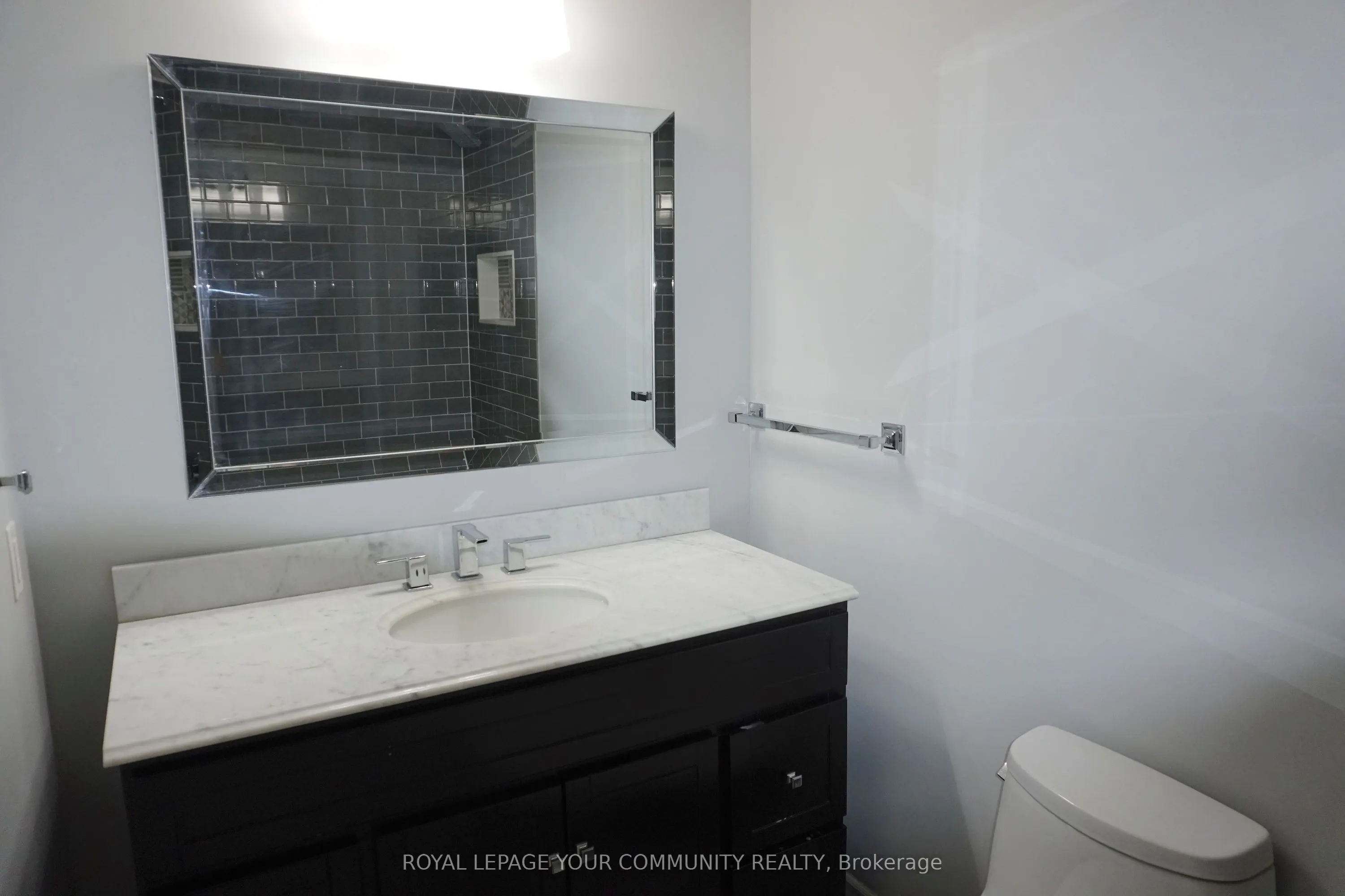 39 Knightsbridge Way, #153